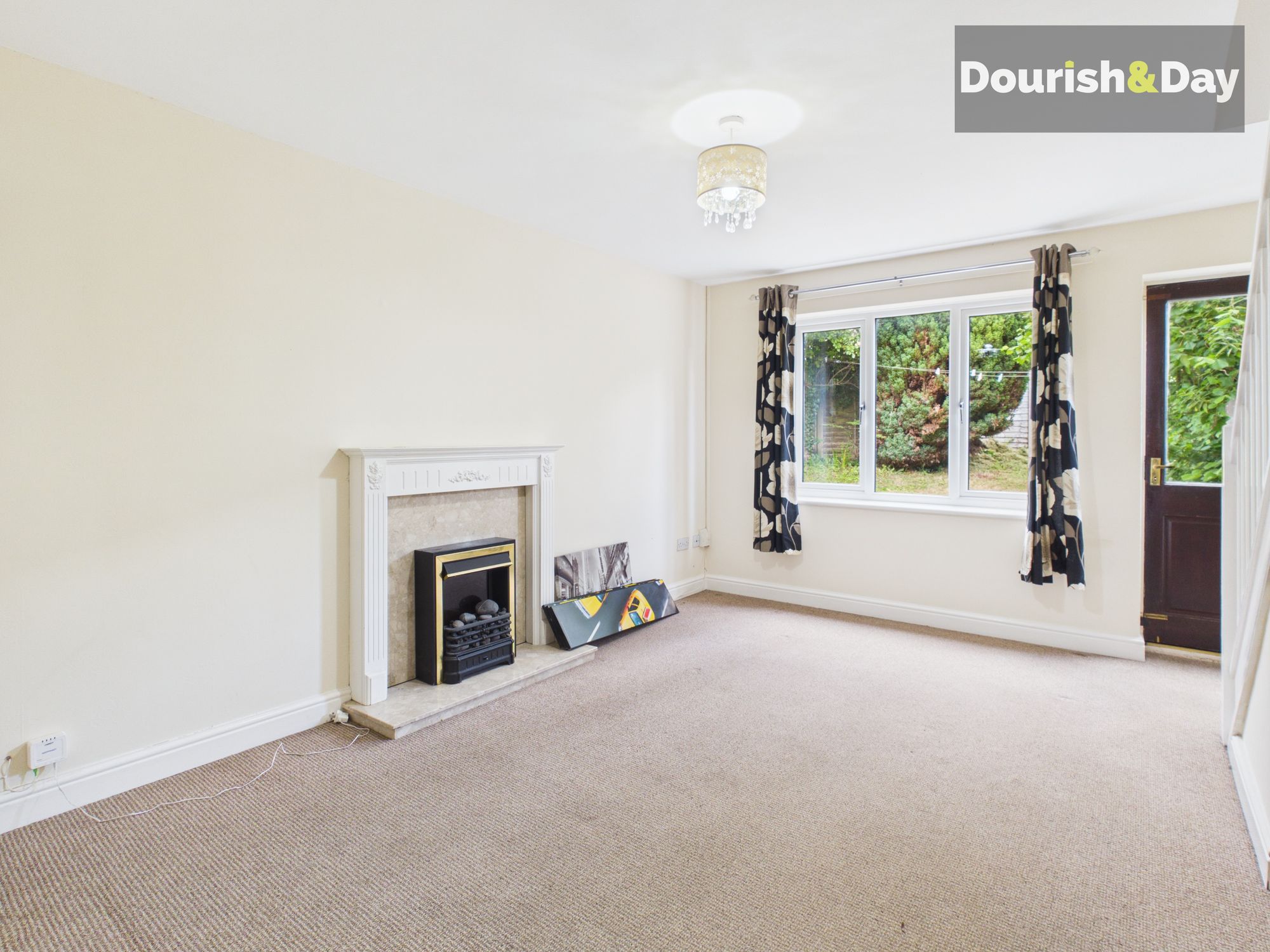 2 bed end of terrace house for sale in Romney Drive, Stafford, ST16 - Property Image 2