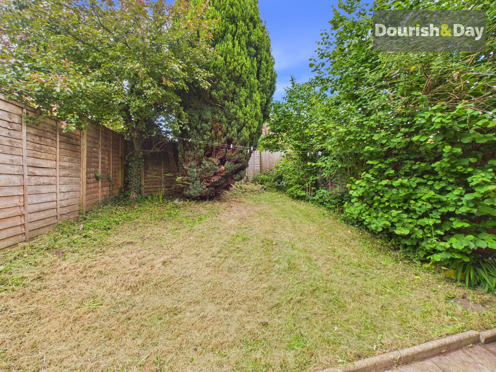 2 bed end of terrace house for sale in Romney Drive, Stafford, ST16 - Property Image 4