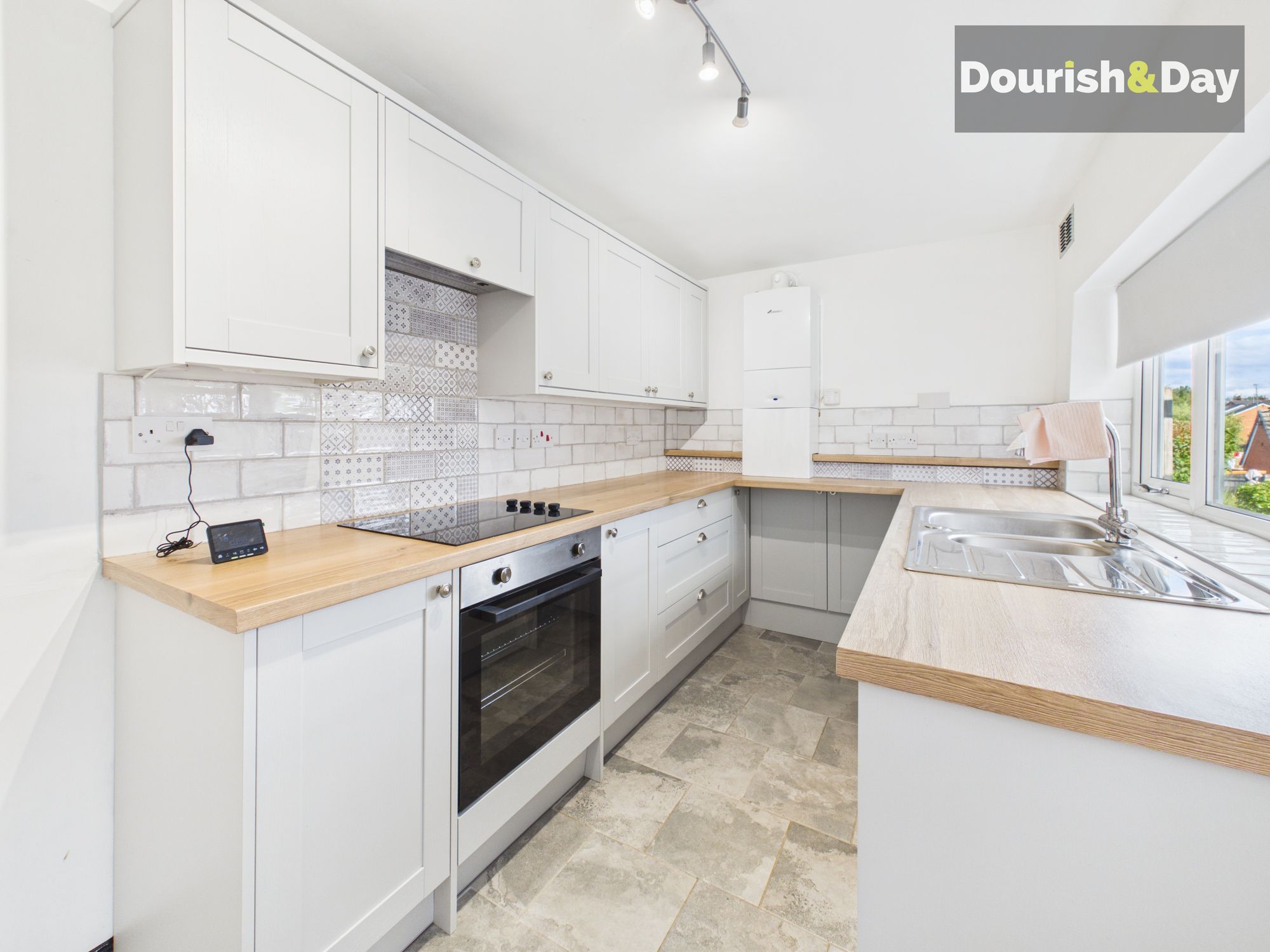 2 bed end of terrace house for sale in Park Road, Whitchurch, SY13 - Property Image 3