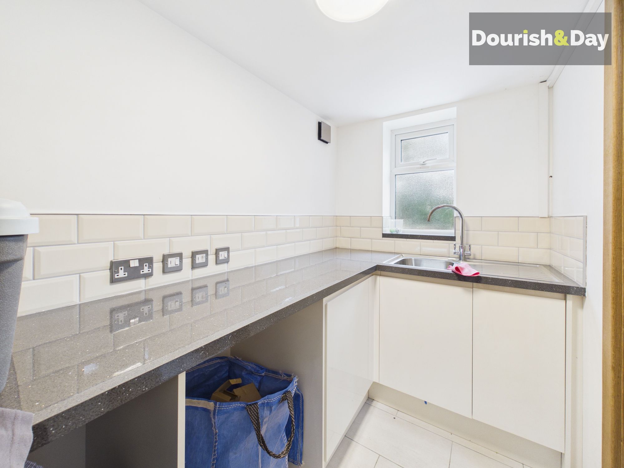 4 bed detached house for sale in Victoria Way, Stafford, ST17 - Property Image 7