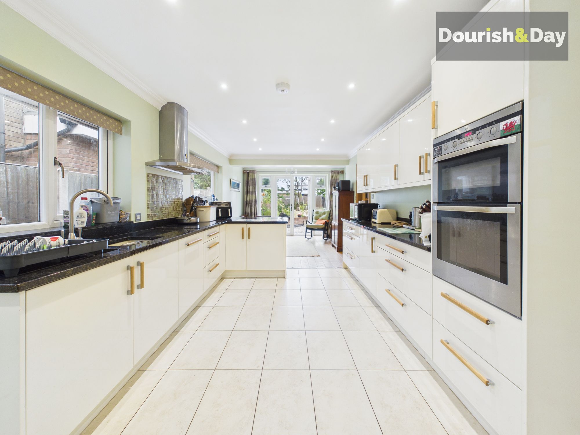4 bed detached house for sale in Victoria Way, Stafford, ST17 - Property Image 4