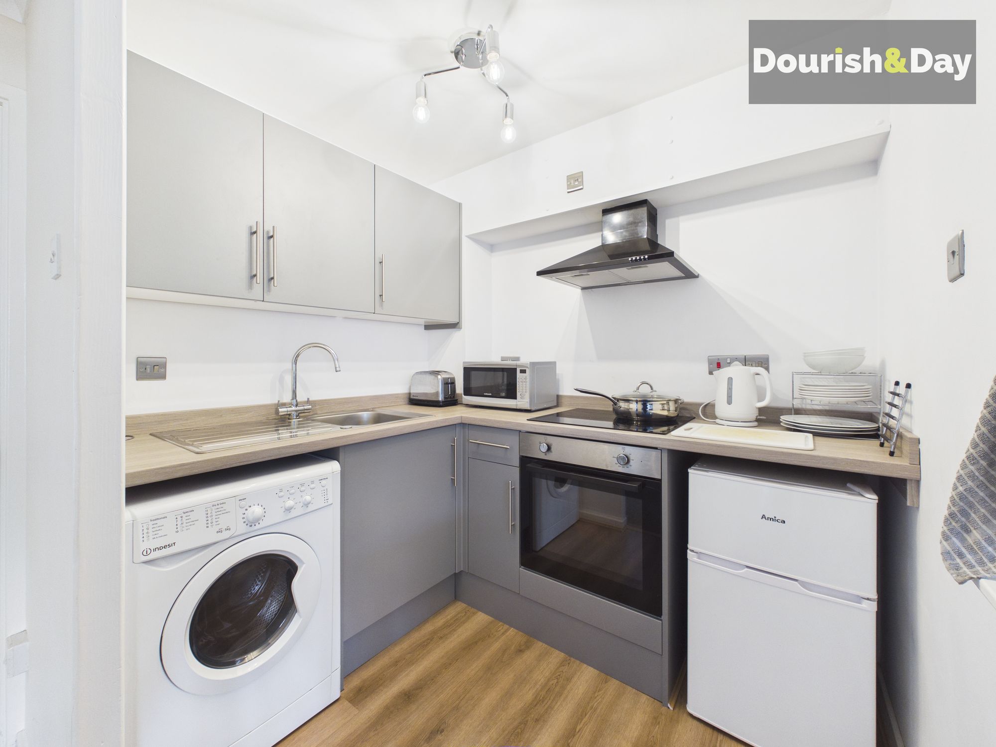 1 bed ground floor flat for sale in Nelson Drive, Cannock, WS12 - Property Image 6