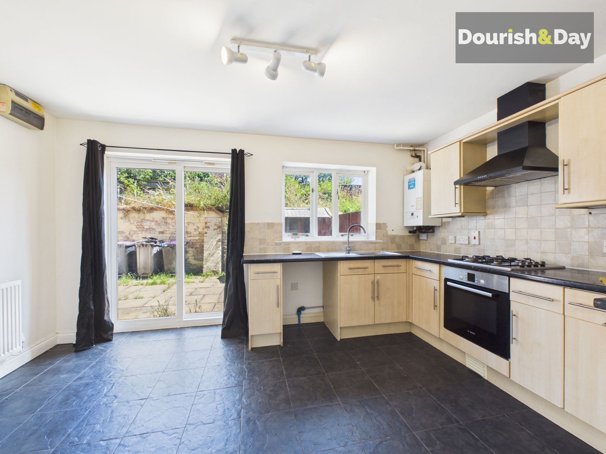 3 bed end of terrace house for sale in Shrewsbury Road, Market Drayton, TF9  - Property Image 3