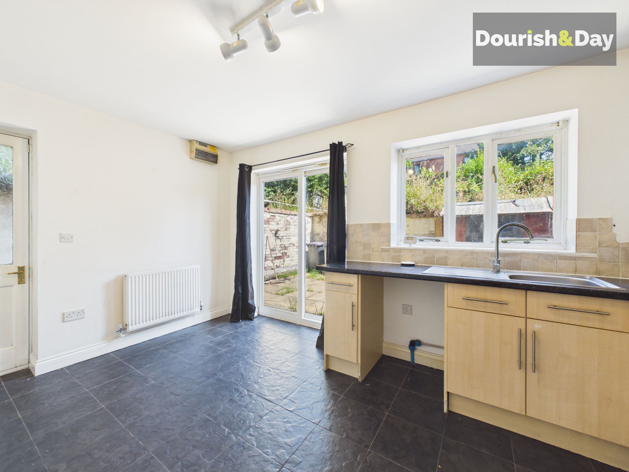 3 bed end of terrace house for sale in Shrewsbury Road, Market Drayton, TF9  - Property Image 7