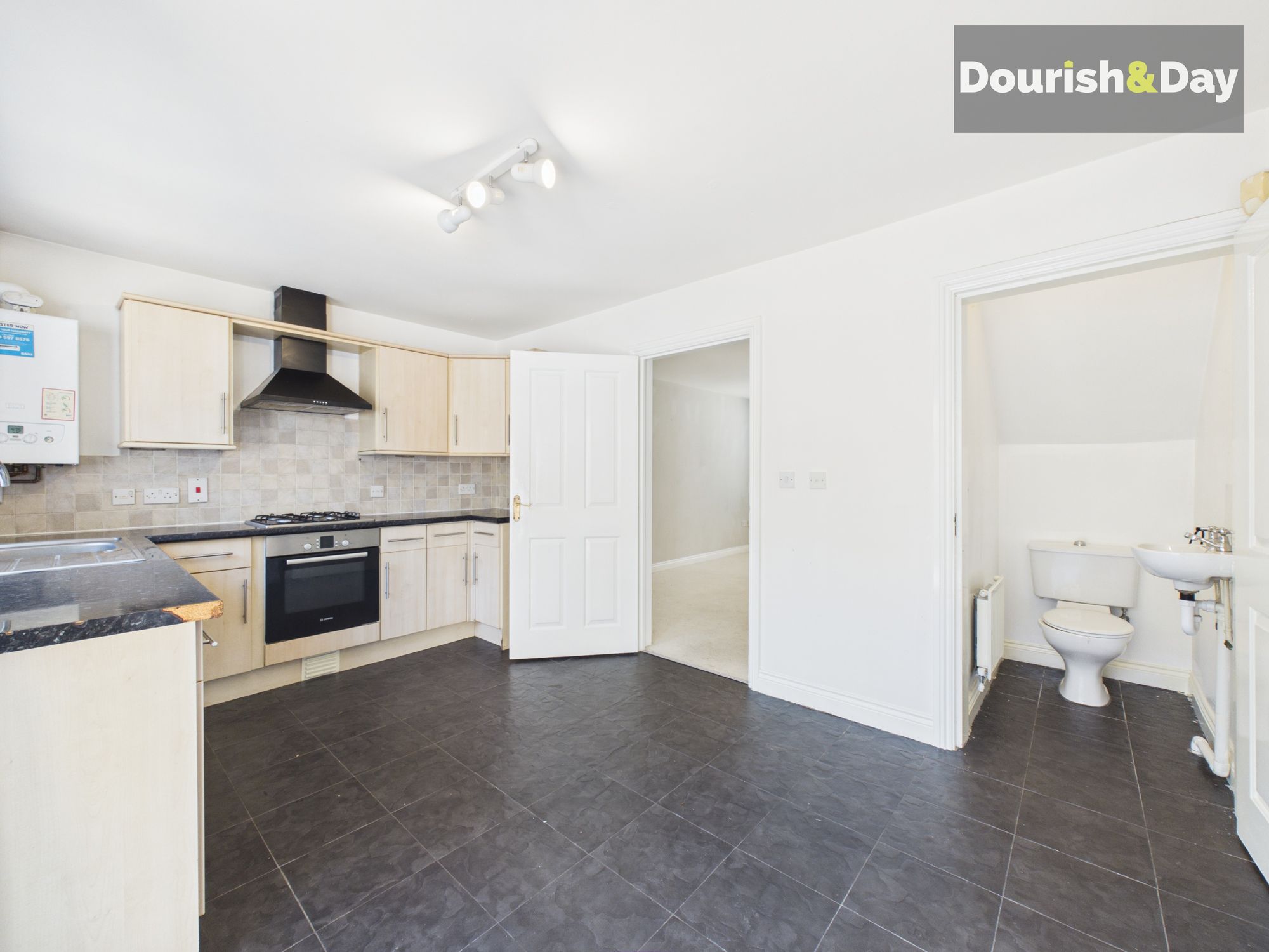 3 bed end of terrace house for sale in Shrewsbury Road, Market Drayton, TF9  - Property Image 8