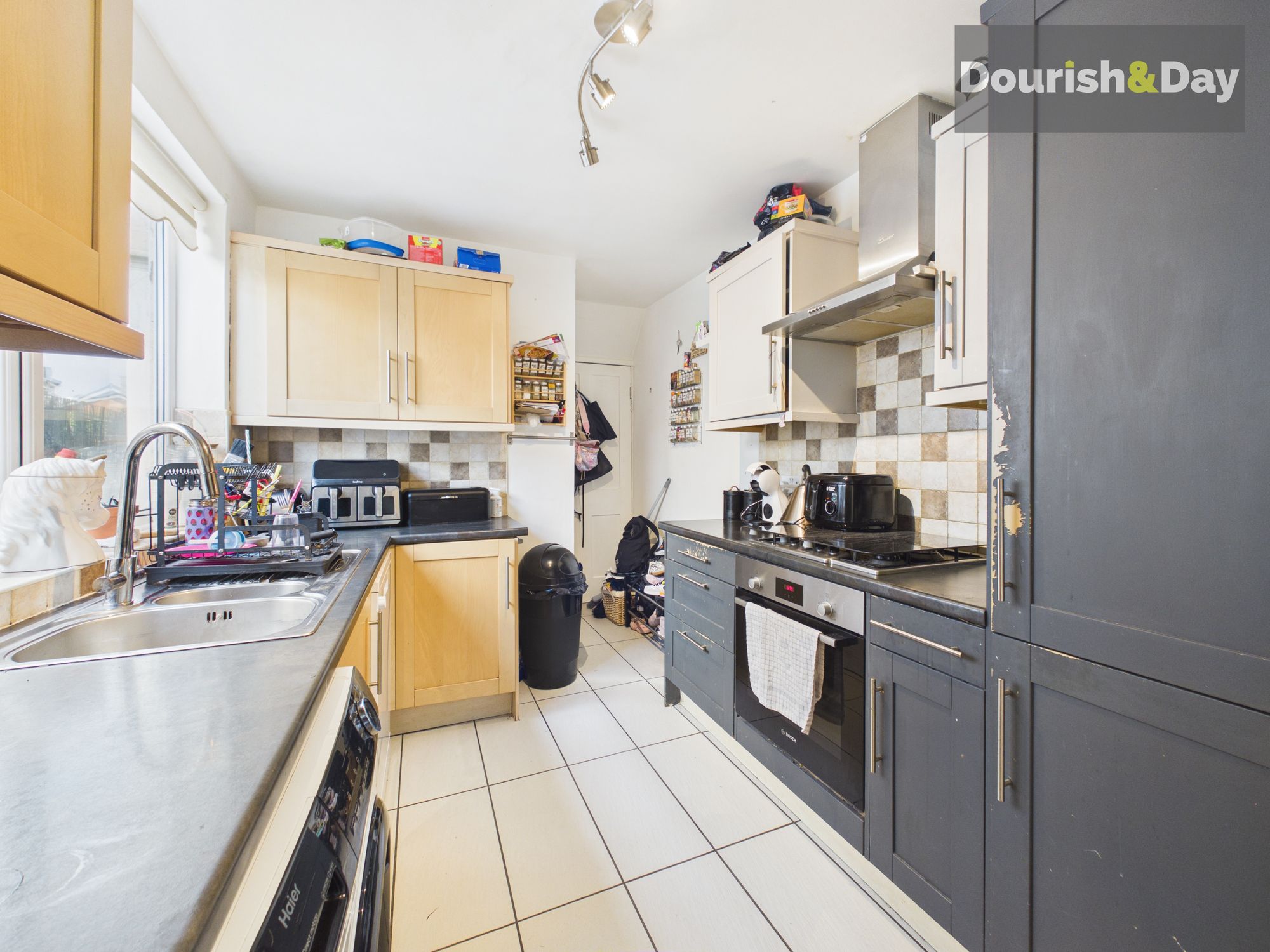 3 bed terraced house for sale in Middle Friars, Stafford, ST17 - Property Image 3