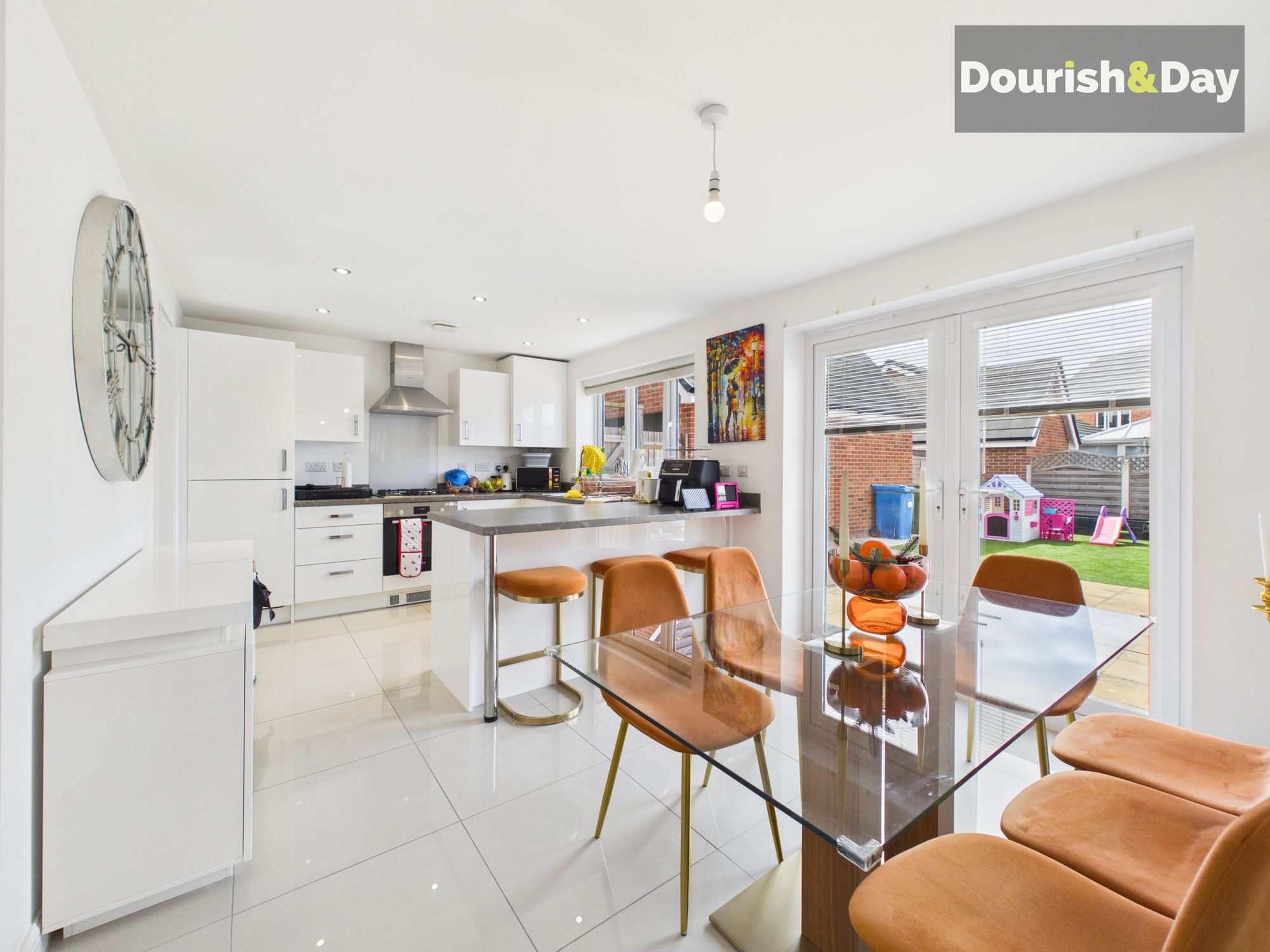 3 bed detached house for sale in Beech Tree Close, Essington, WV11 - Property Image 2