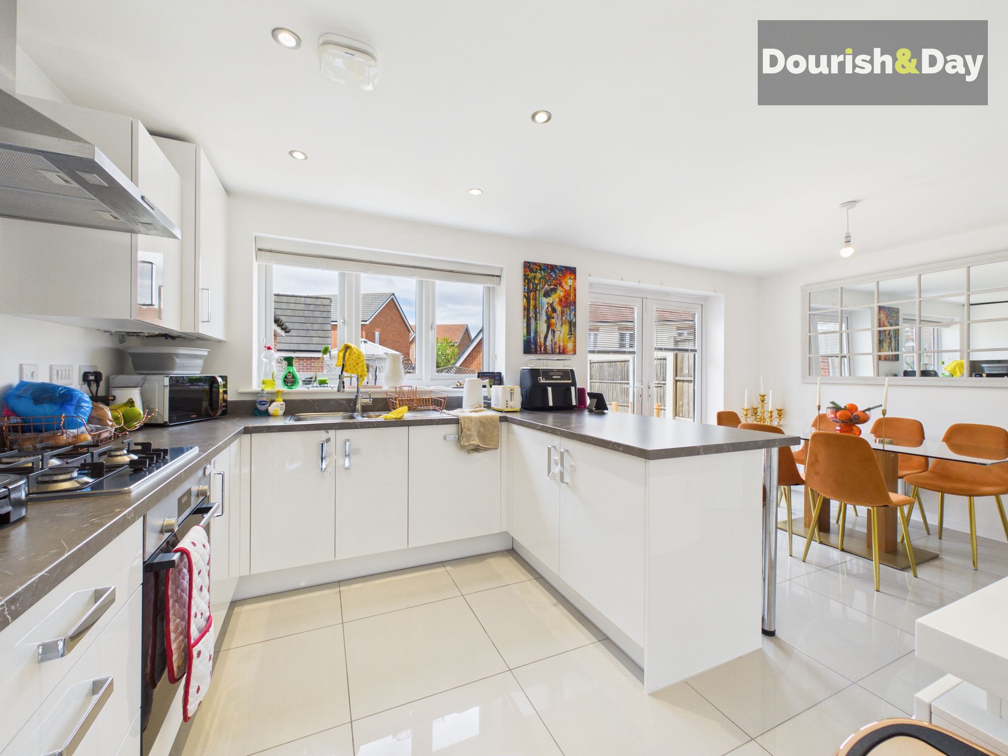 3 bed detached house for sale in Beech Tree Close, Essington, WV11 - Property Image 9