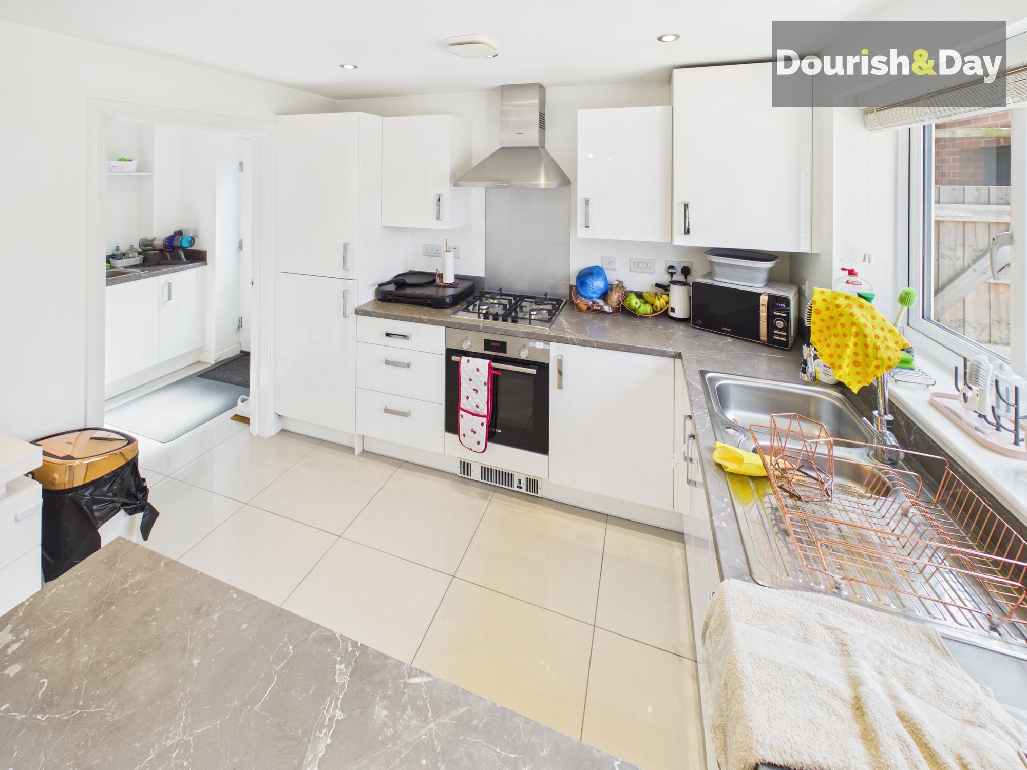 3 bed detached house for sale in Beech Tree Close, Essington, WV11 - Property Image 8