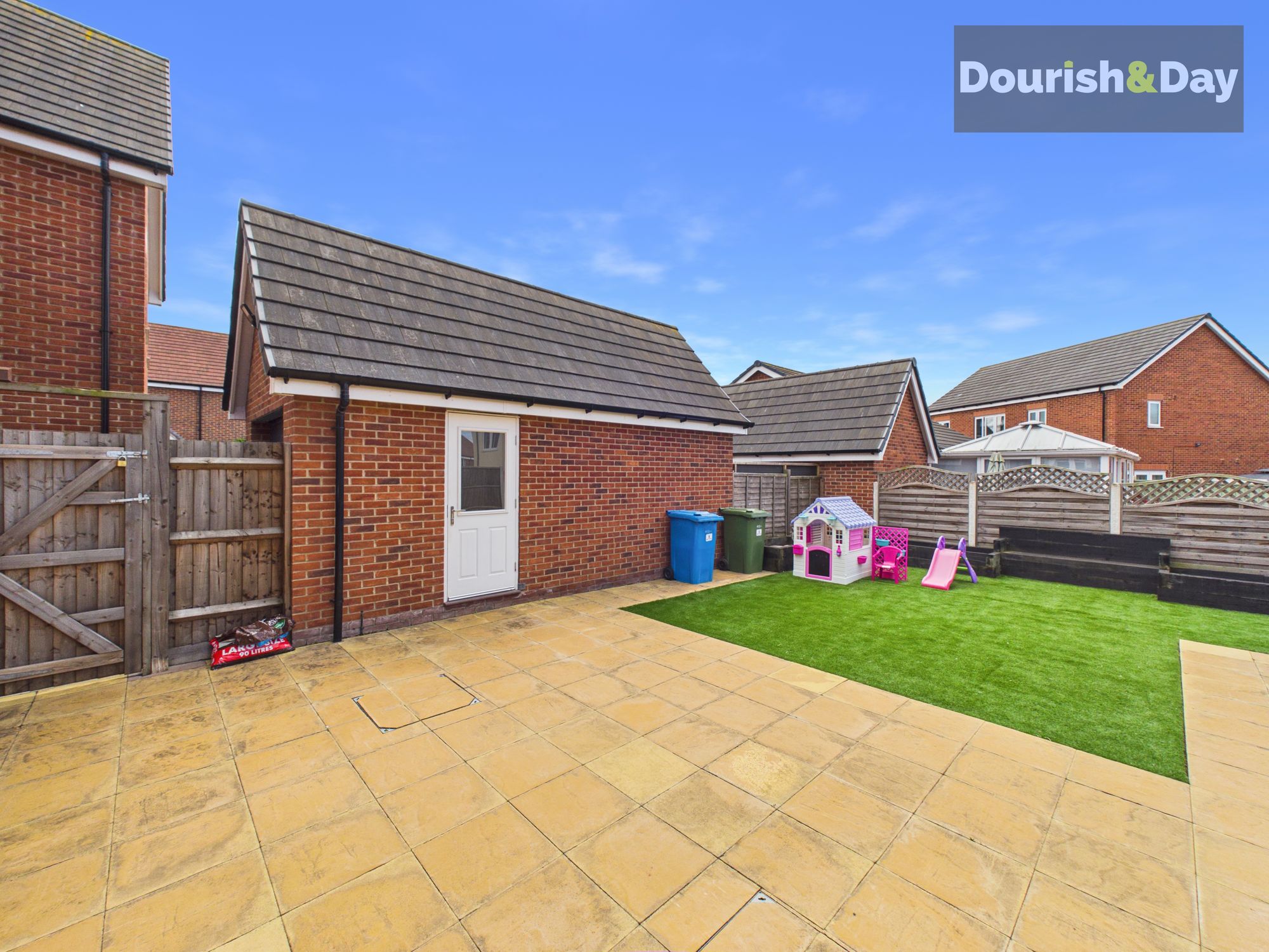 3 bed detached house for sale in Beech Tree Close, Essington, WV11 - Property Image 17