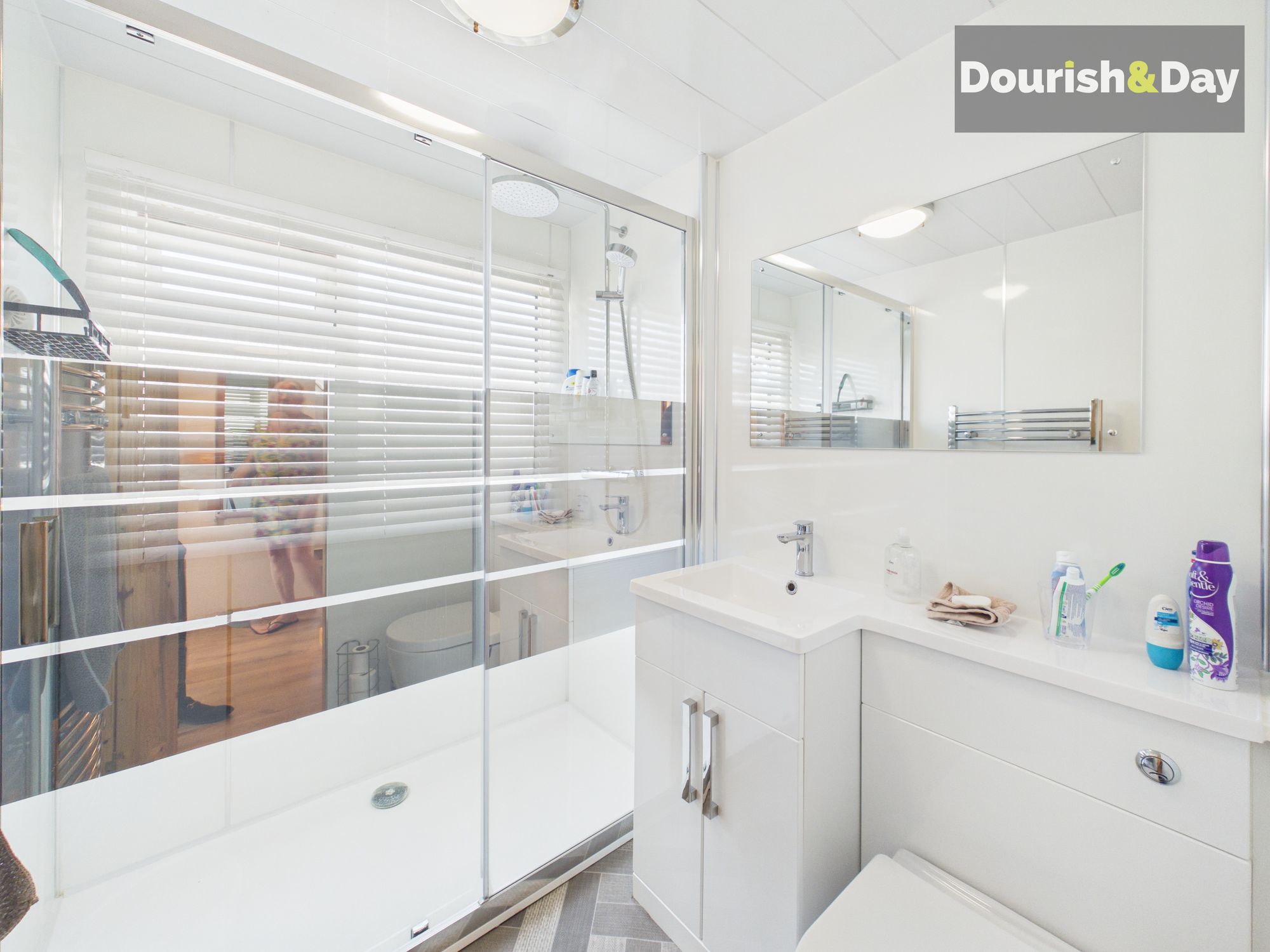 2 bed park home for sale in Lodgefield Park, Stafford, ST17 - Property Image 11
