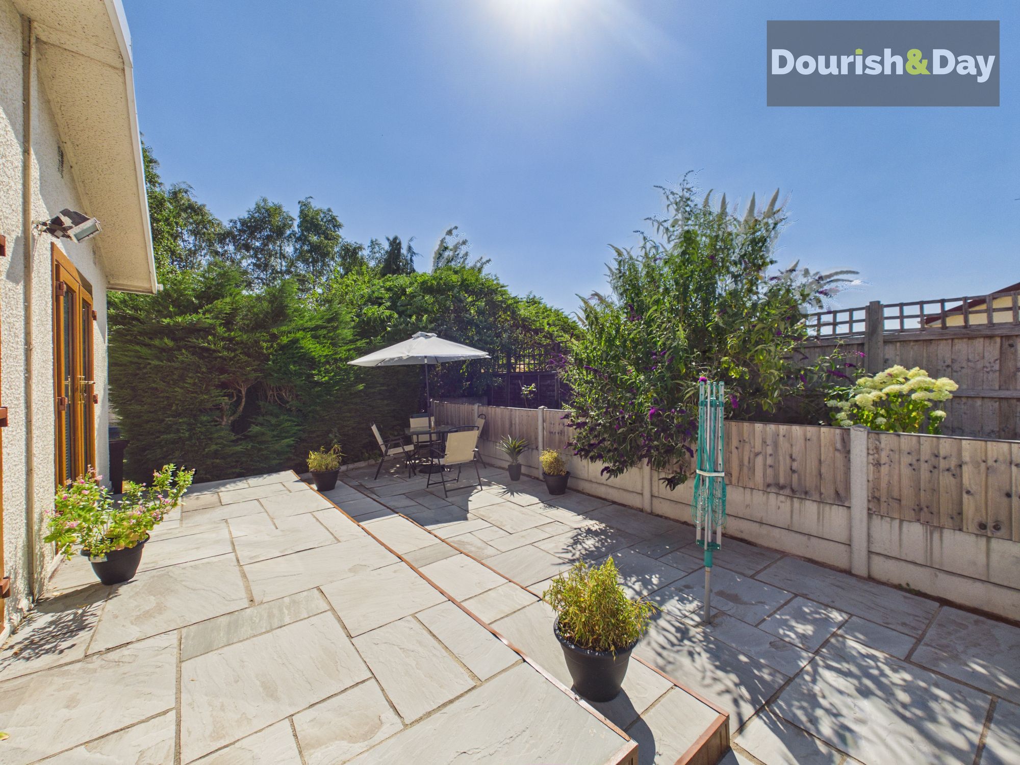 2 bed park home for sale in Lodgefield Park, Stafford, ST17 - Property Image 4