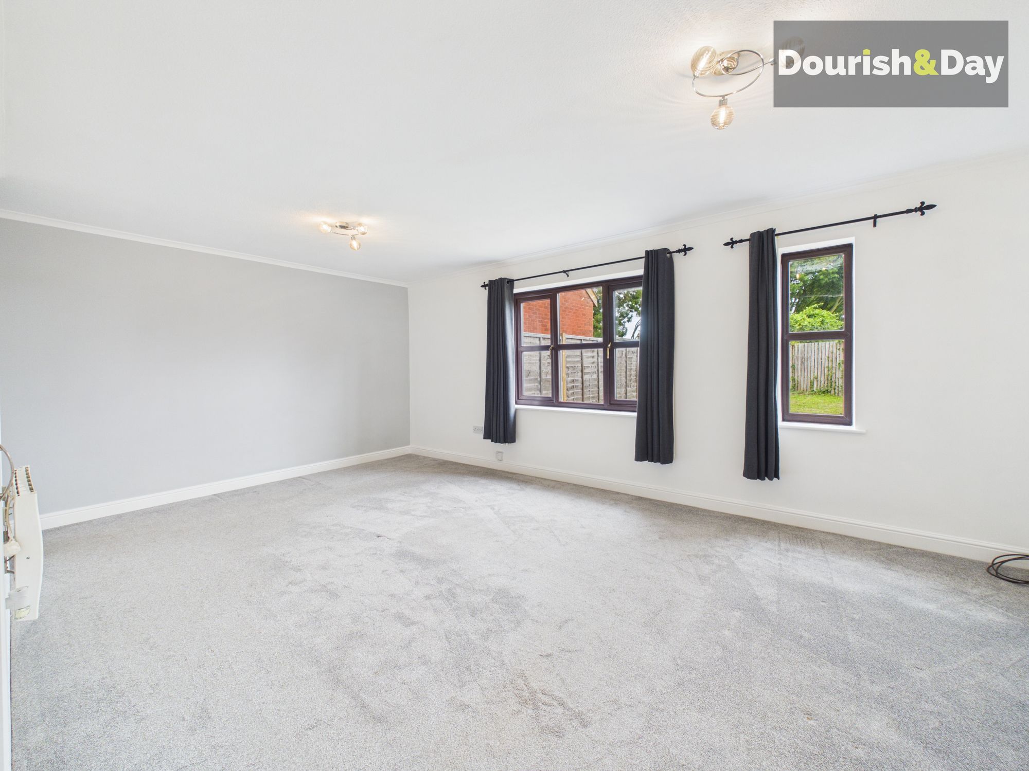 1 bed ground floor flat for sale in Wentworth Drive, Stafford, ST16 - Property Image 5
