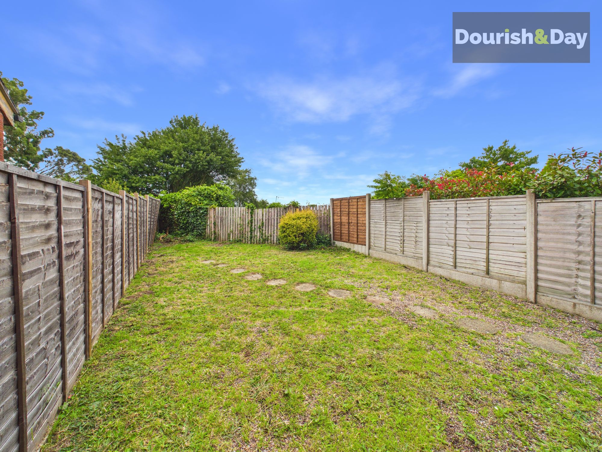 1 bed ground floor flat for sale in Wentworth Drive, Stafford, ST16 - Property Image 4