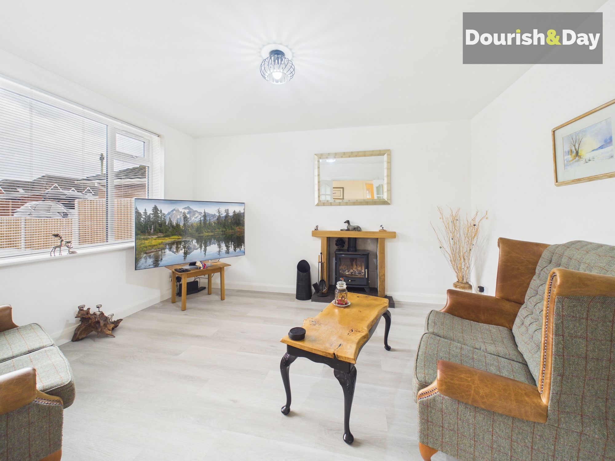 4 bed detached bungalow for sale in Victoria Way, Stafford, ST17 - Property Image 5