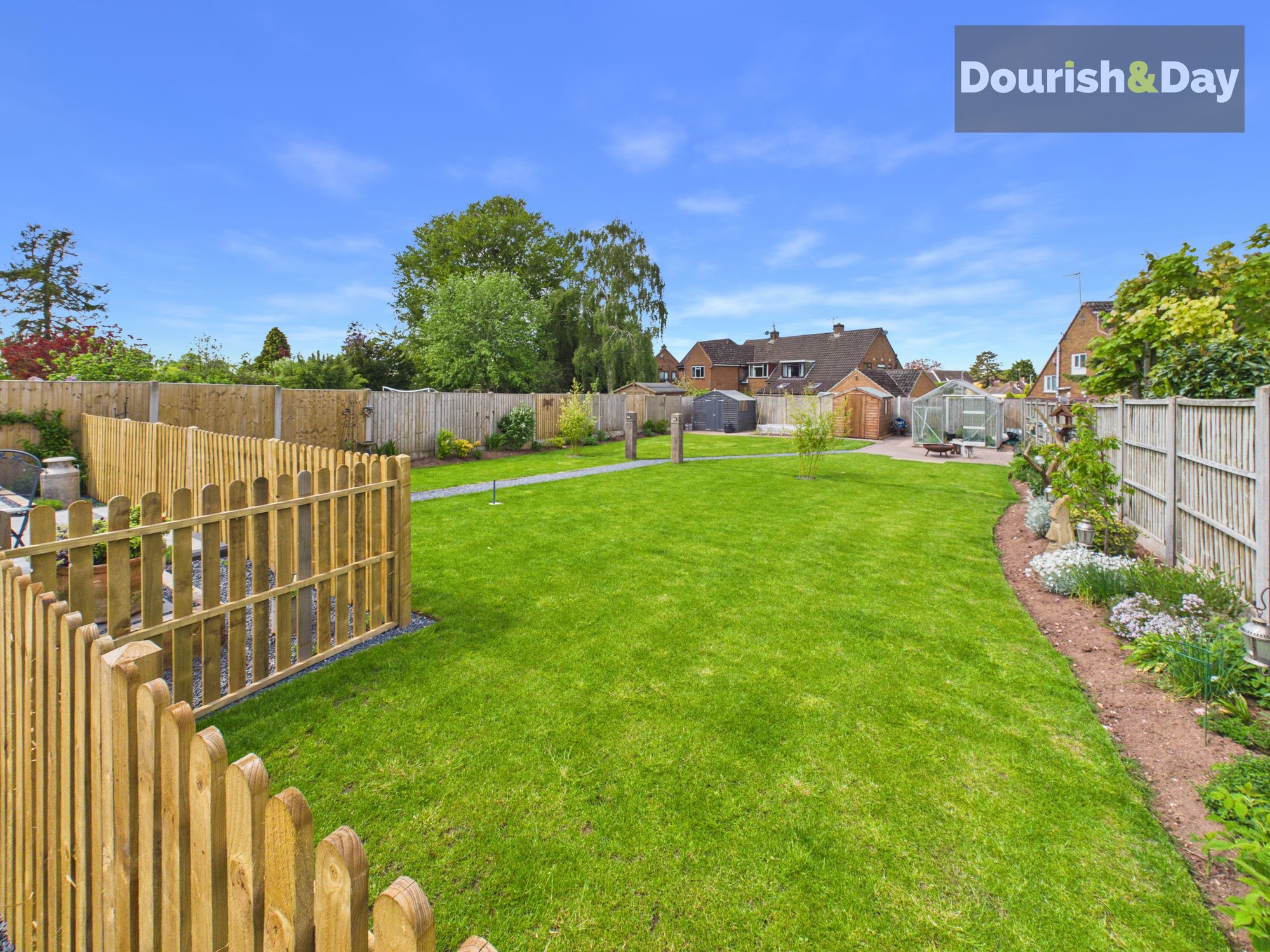 4 bed detached bungalow for sale in Victoria Way, Stafford, ST17 - Property Image 8