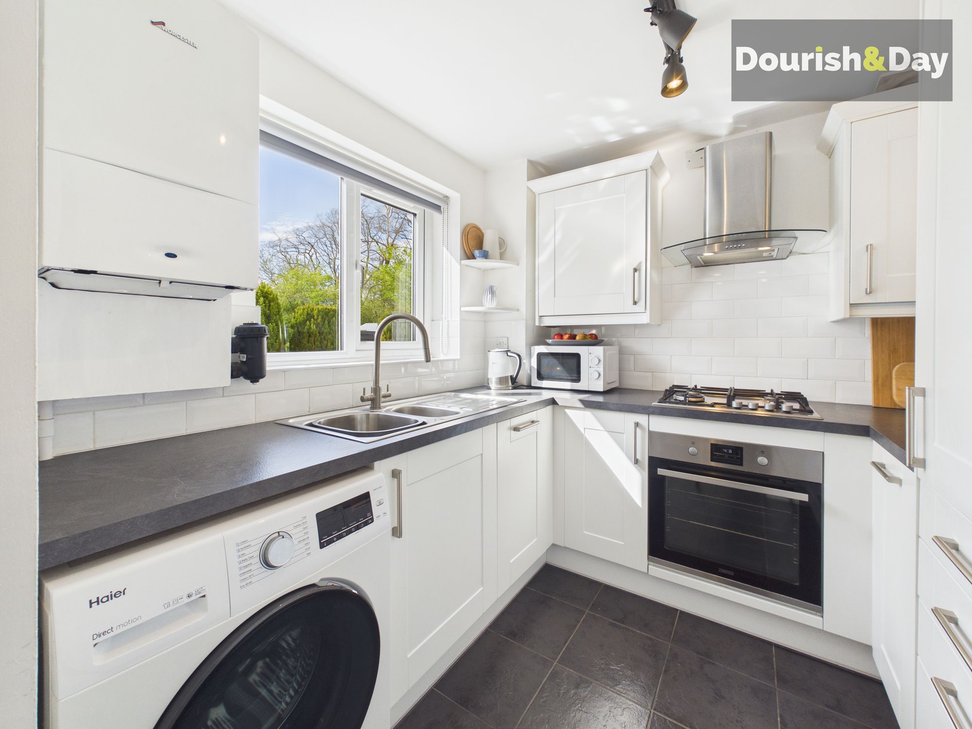 2 bed mid-terraced house for sale in Commonside Close, Stafford, ST16 - Property Image 6