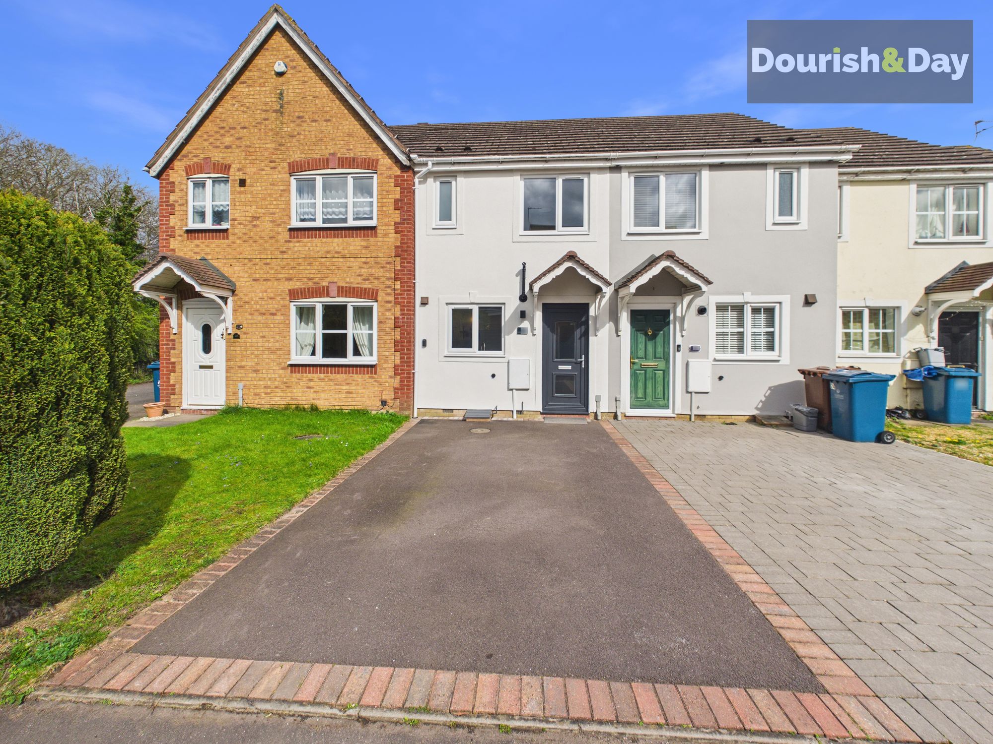 2 bed mid-terraced house for sale in Commonside Close, Stafford, ST16