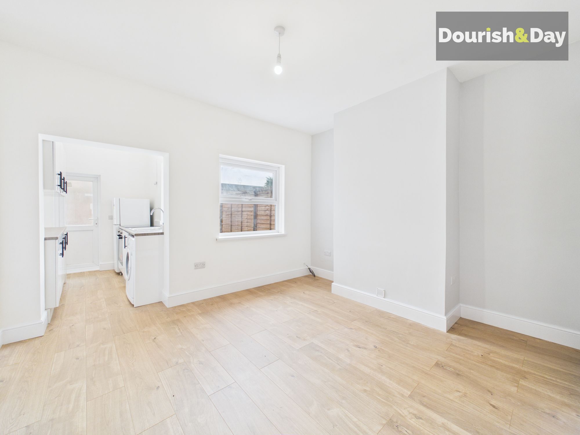 2 bed terraced house for sale in Victoria Terrace, Stafford, ST16 - Property Image 4