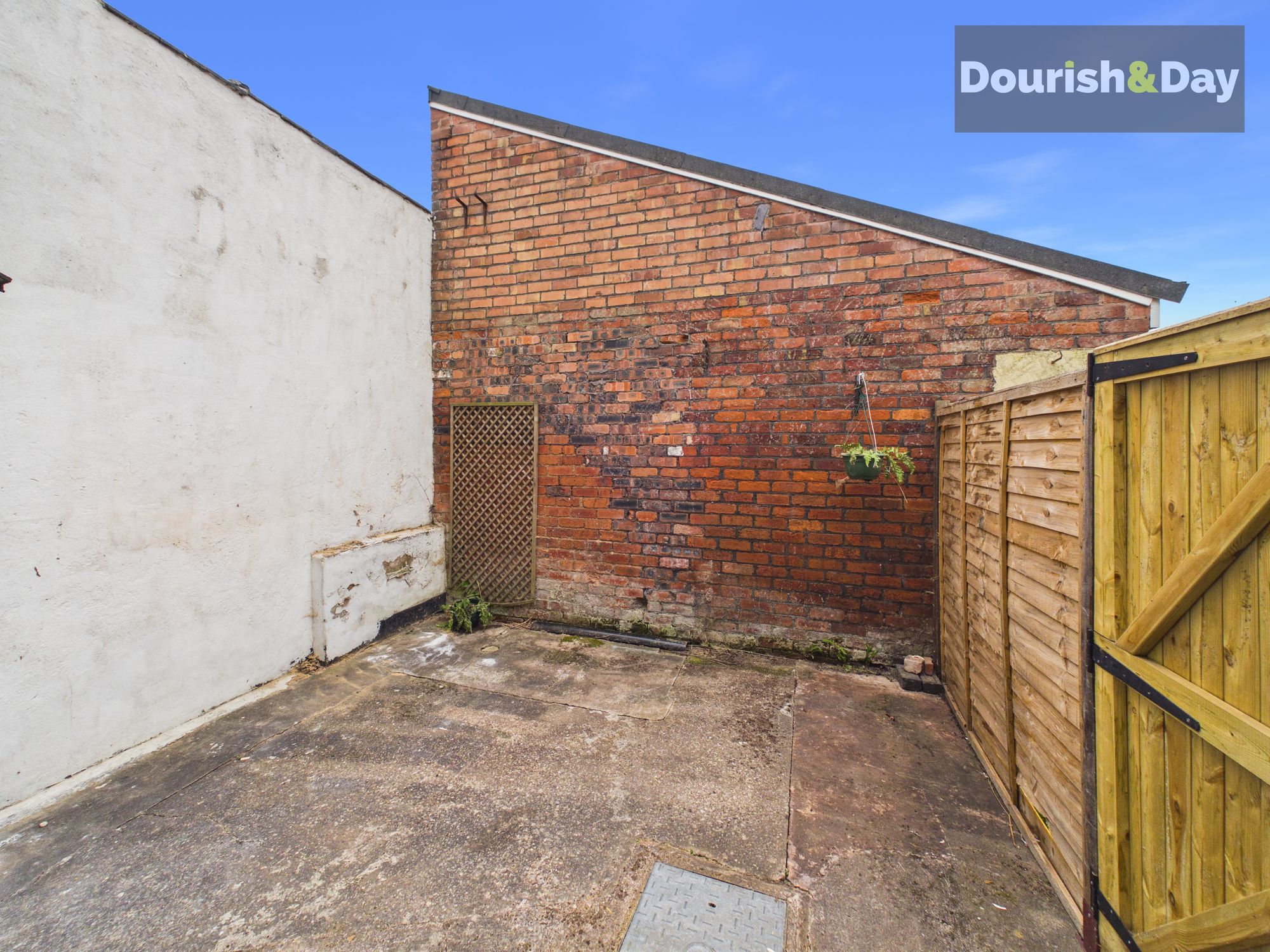 2 bed terraced house for sale in Victoria Terrace, Stafford, ST16 - Property Image 10