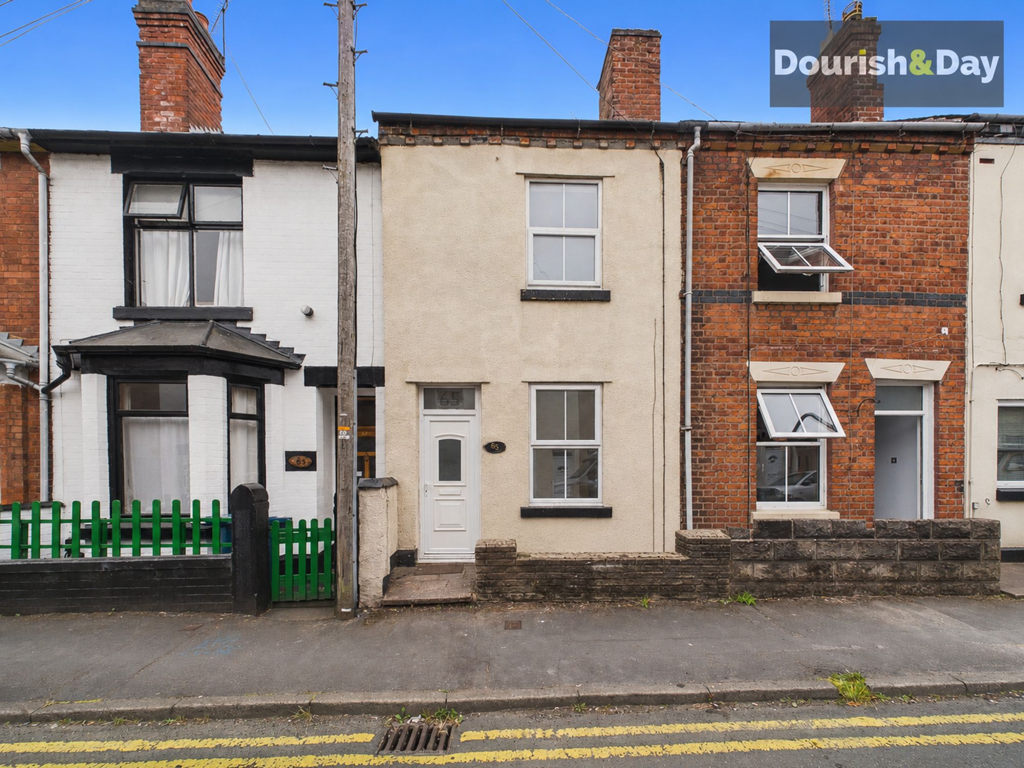 2 bed terraced house for sale in Victoria Terrace, Stafford, ST16 - Property Image 1