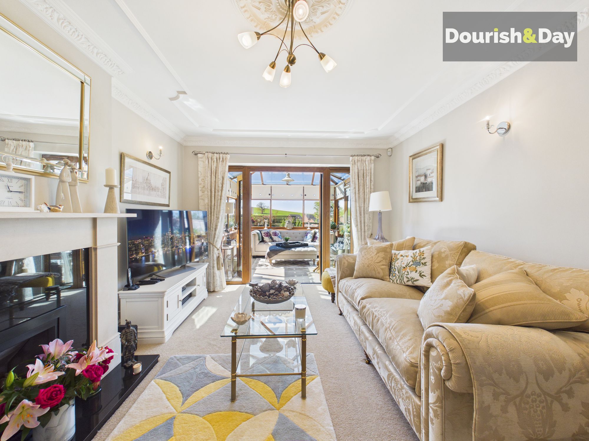 5 bed detached house for sale in Grange Court, Hixon, ST18 - Property Image 2