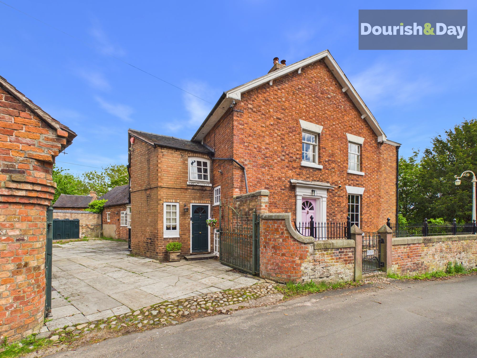 6 bed detached house for sale in Drayton Road, Hodnet, TF9 - Property Image 1