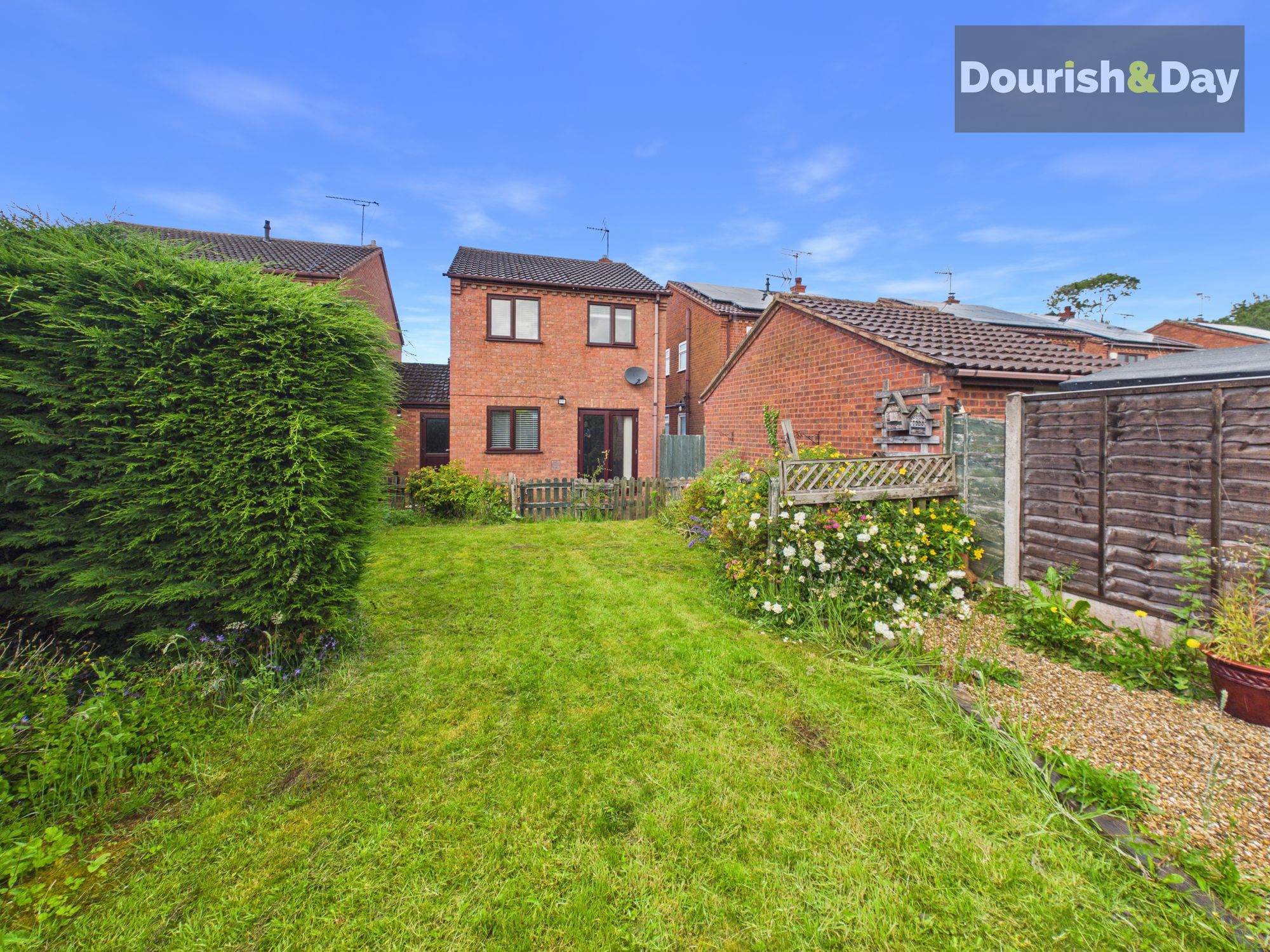 3 bed link detached house for sale in Wootton Drive, Stafford, ST16 - Property Image 17
