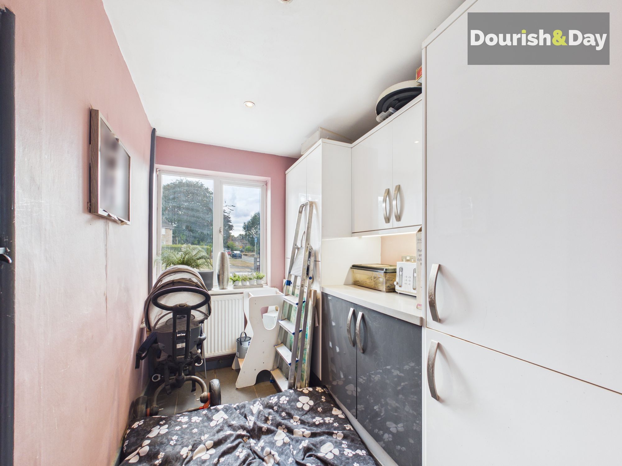 3 bed terraced house for sale in John Amery Drive, Stafford, ST17 - Property Image 9