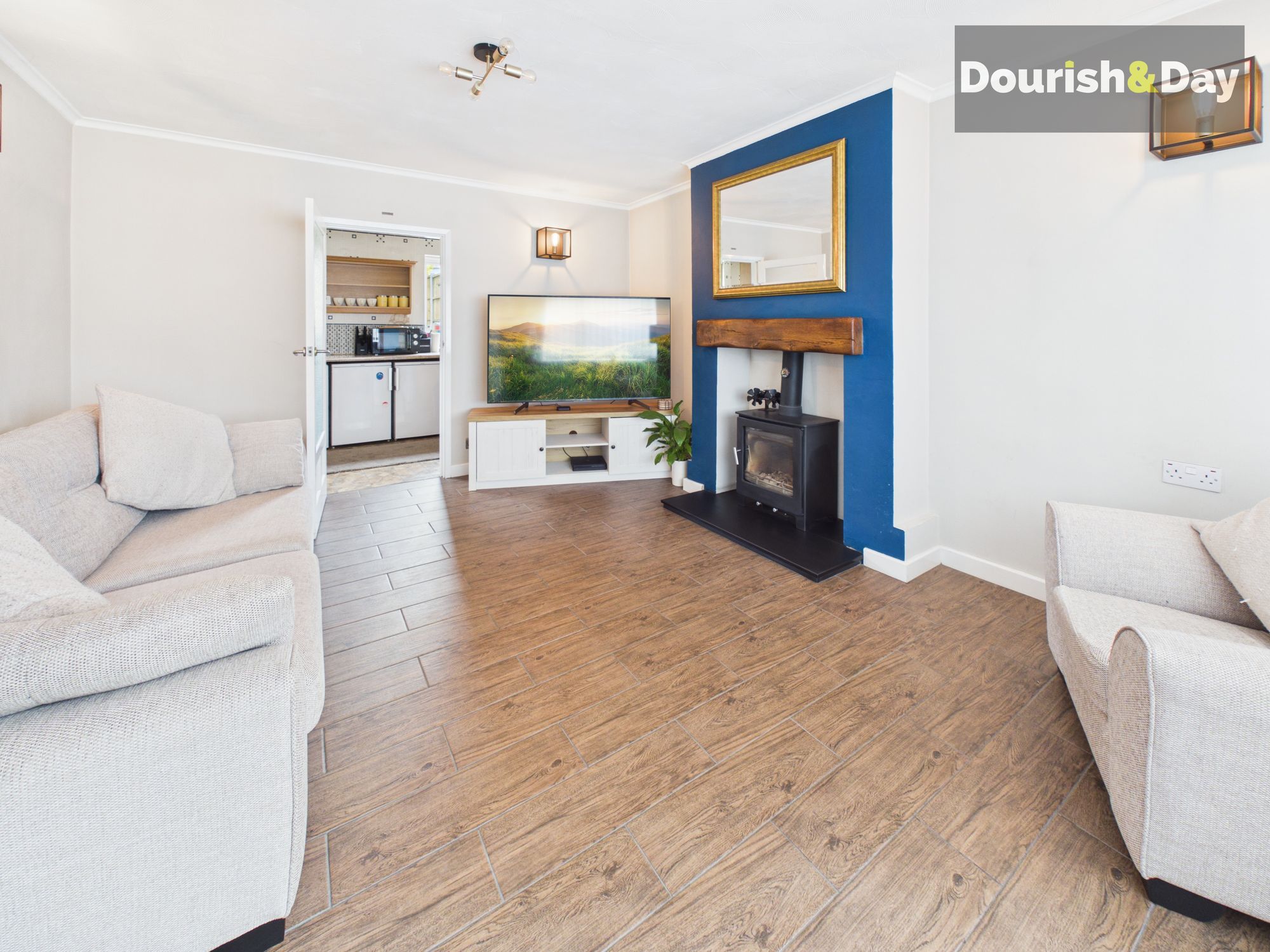 3 bed semi-detached house for sale in The Holmes, Wolverhampton, WV10 - Property Image 7