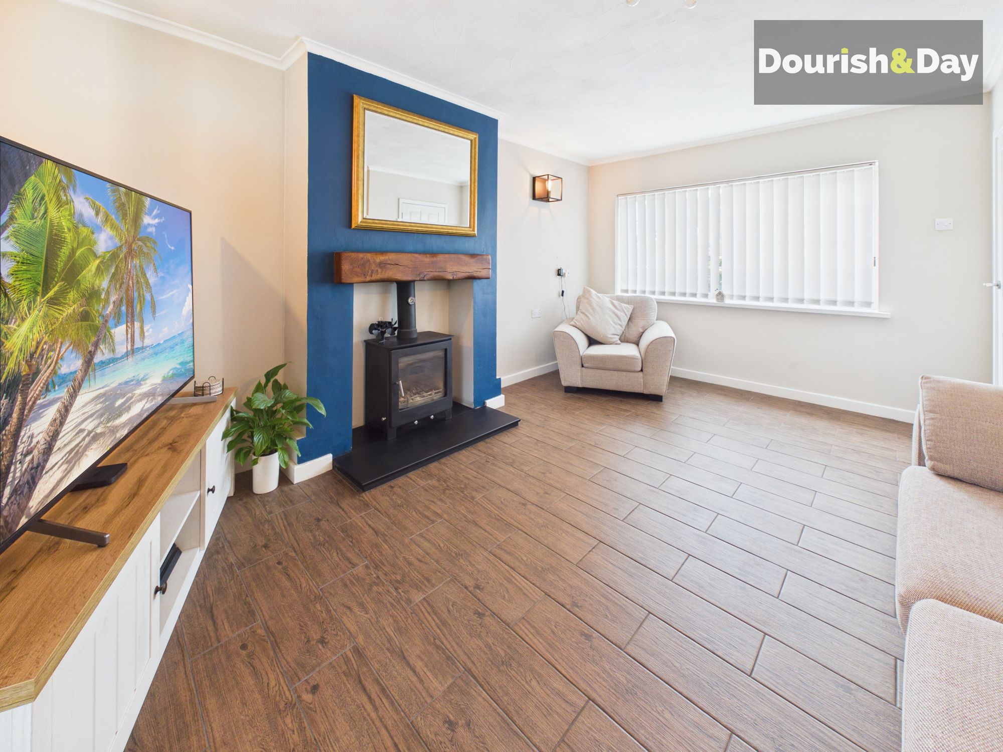 3 bed semi-detached house for sale in The Holmes, Wolverhampton, WV10 - Property Image 2