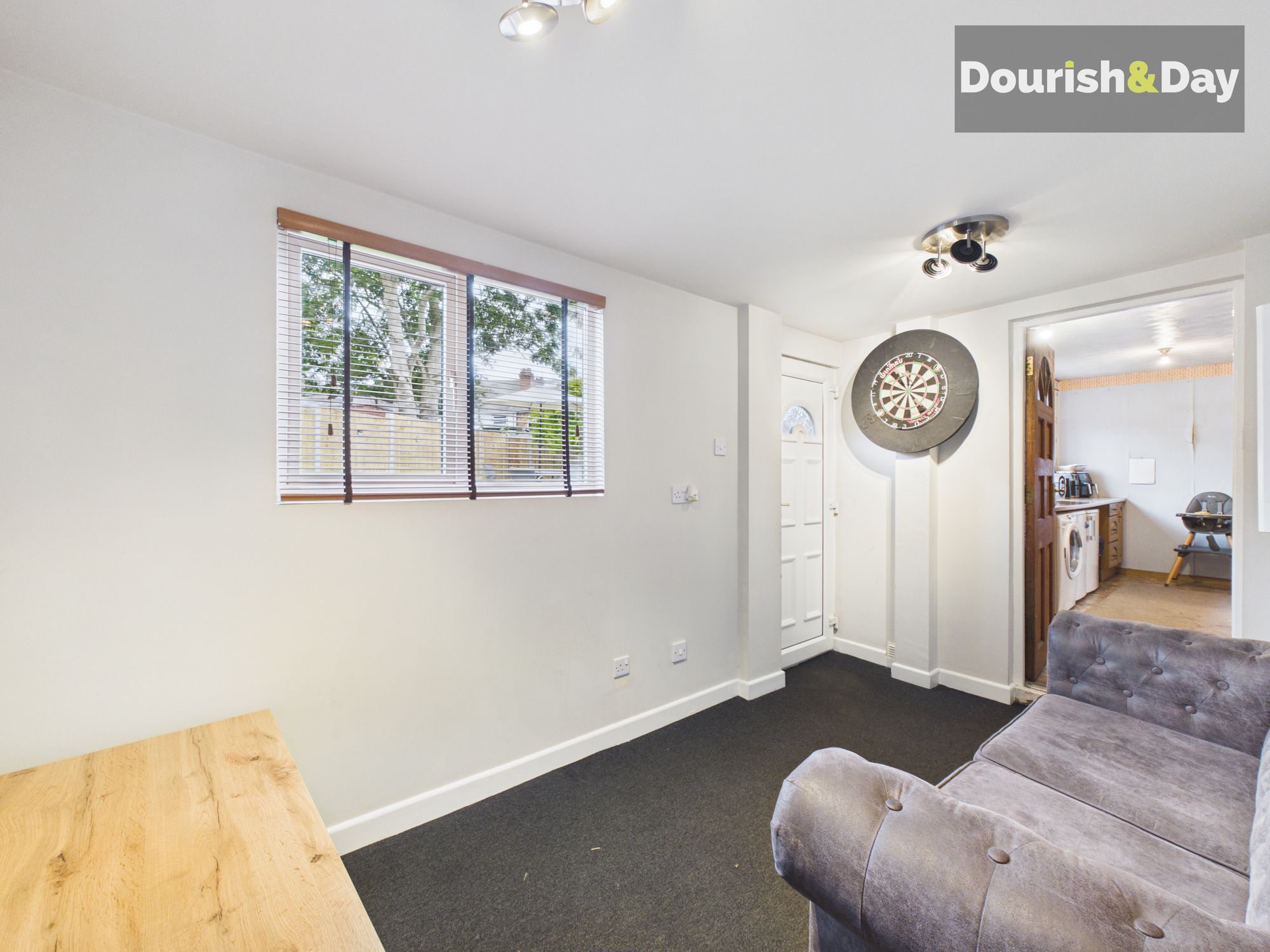 3 bed semi-detached house for sale in The Holmes, Wolverhampton, WV10 - Property Image 9