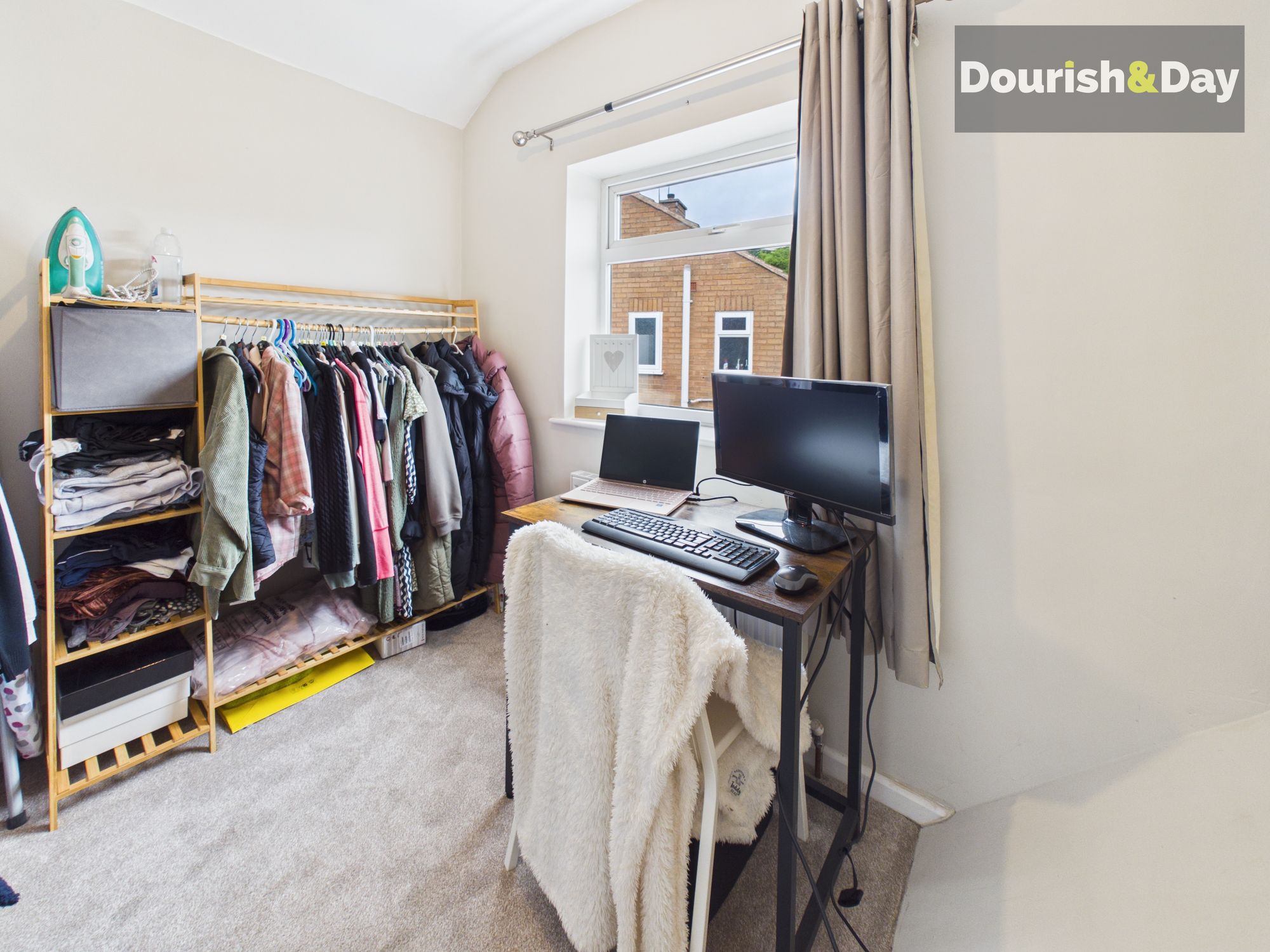 3 bed semi-detached house for sale in The Holmes, Wolverhampton, WV10 - Property Image 14