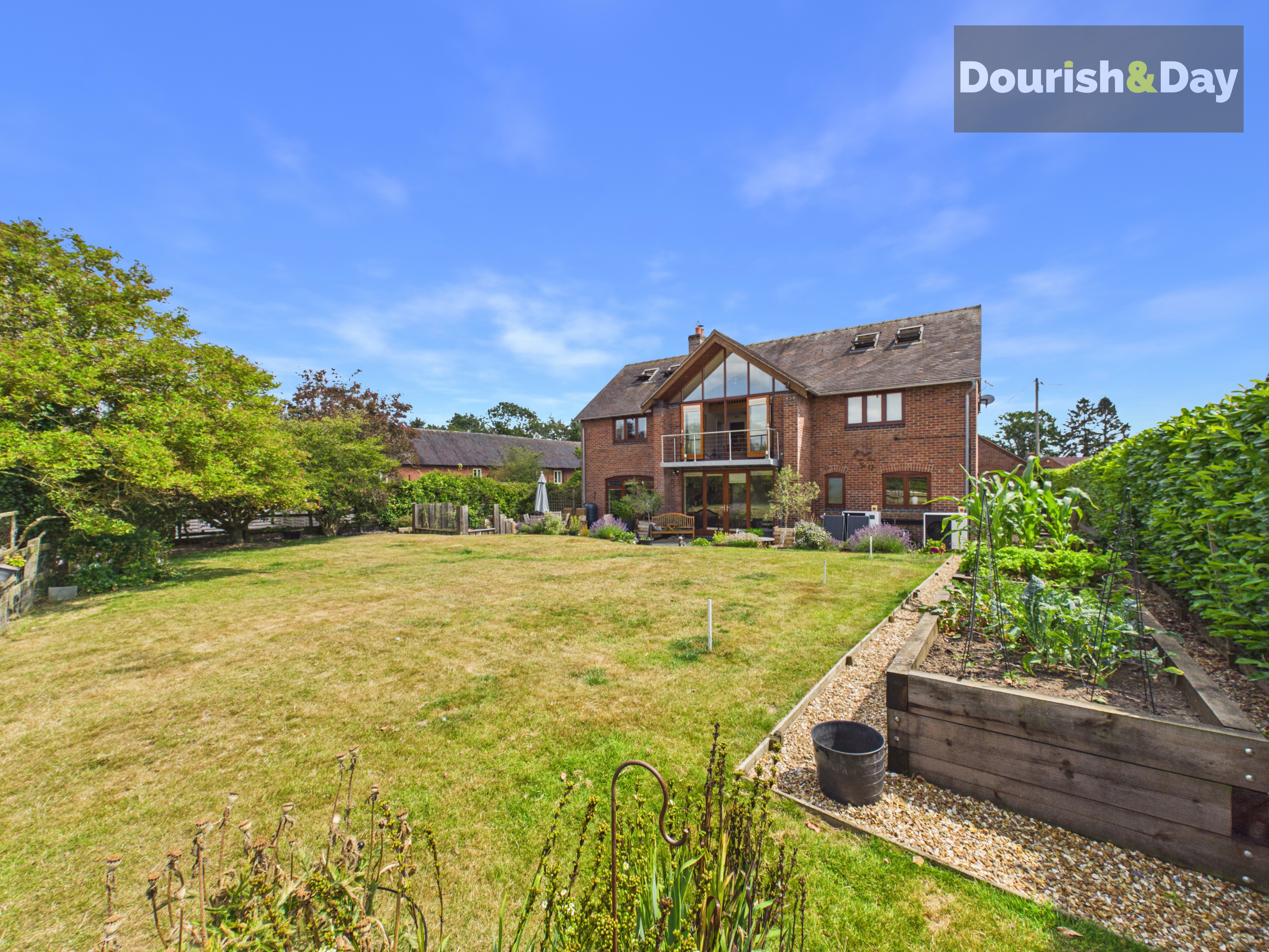 6 bed detached house for sale in Moreton Street, Prees, SY13 - Property Image 4