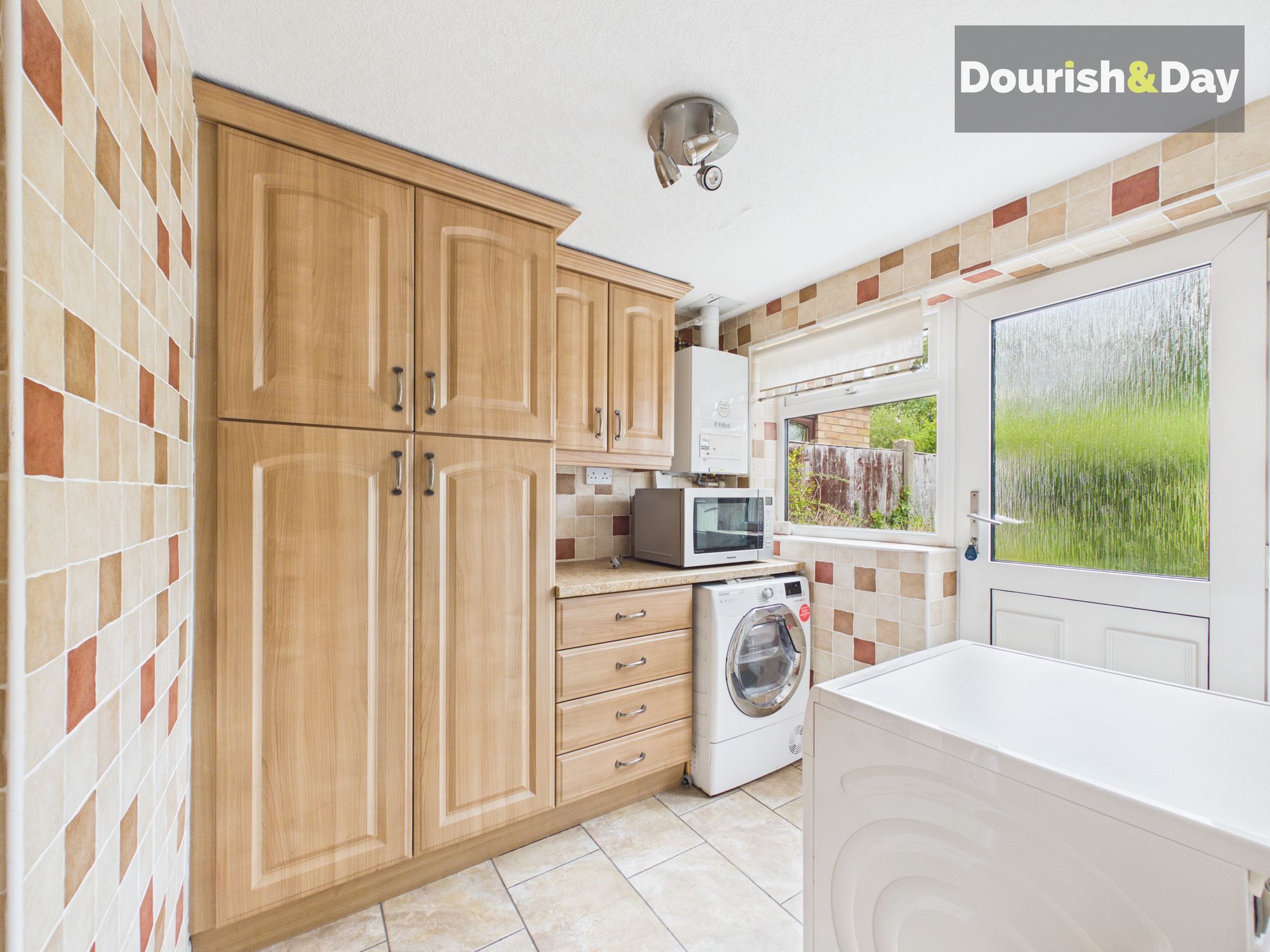 4 bed detached house for sale in Porlock Avenue, Stafford, ST17 - Property Image 11