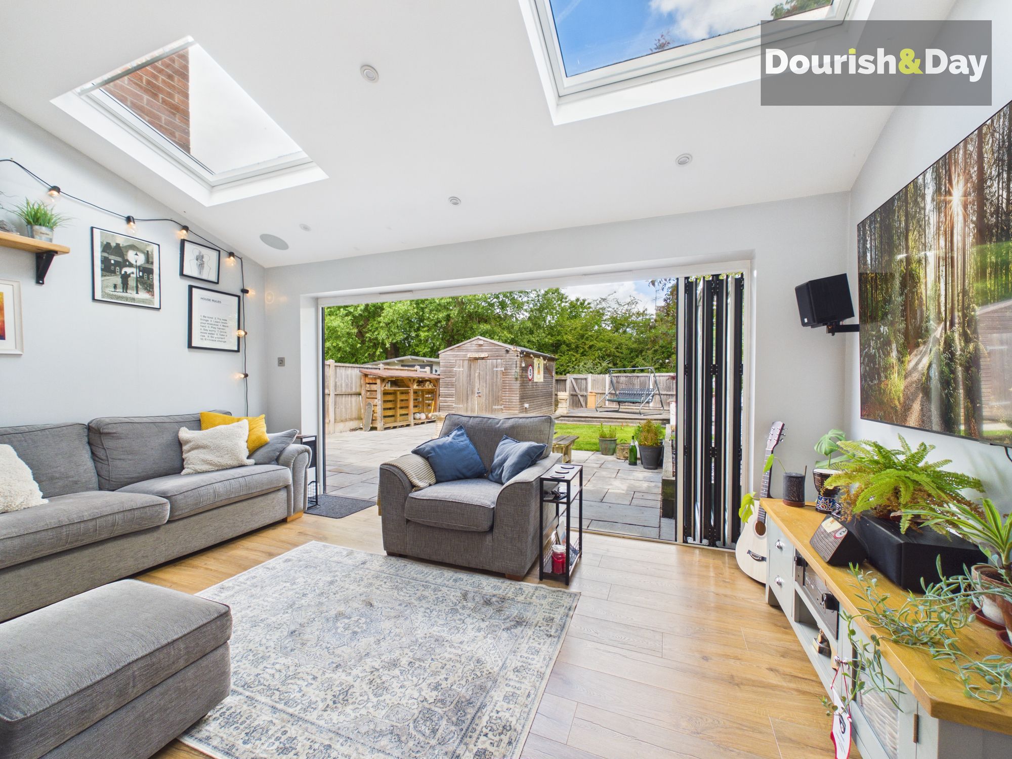 4 bed detached house for sale in Cairns Drive, Stafford, ST16 - Property Image 8