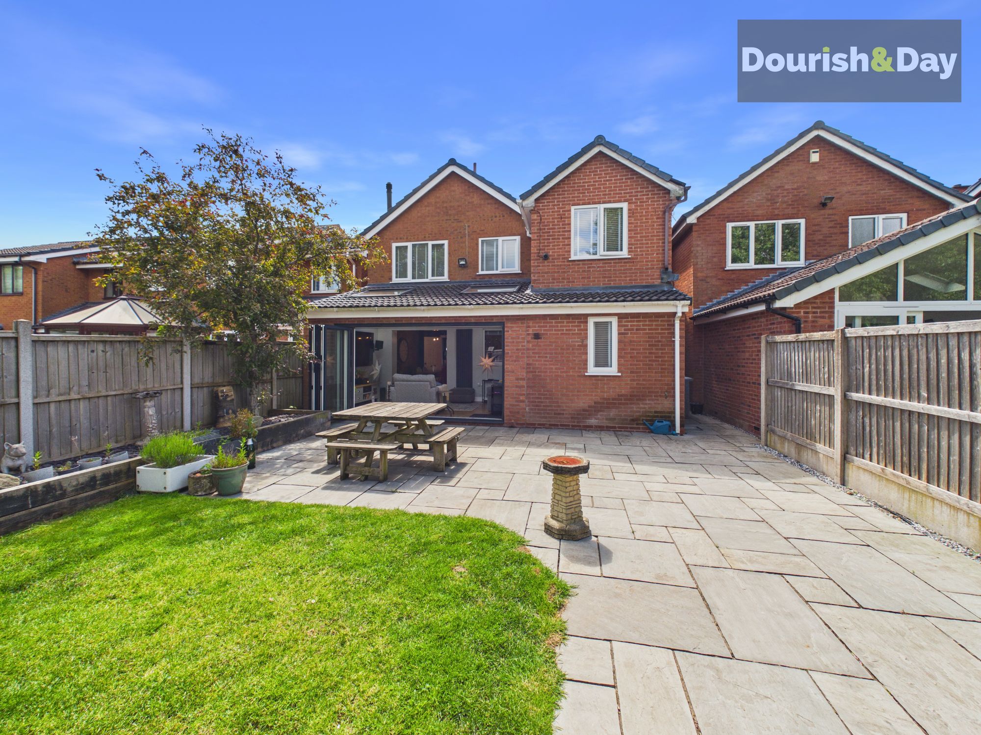 4 bed detached house for sale in Cairns Drive, Stafford, ST16 - Property Image 4