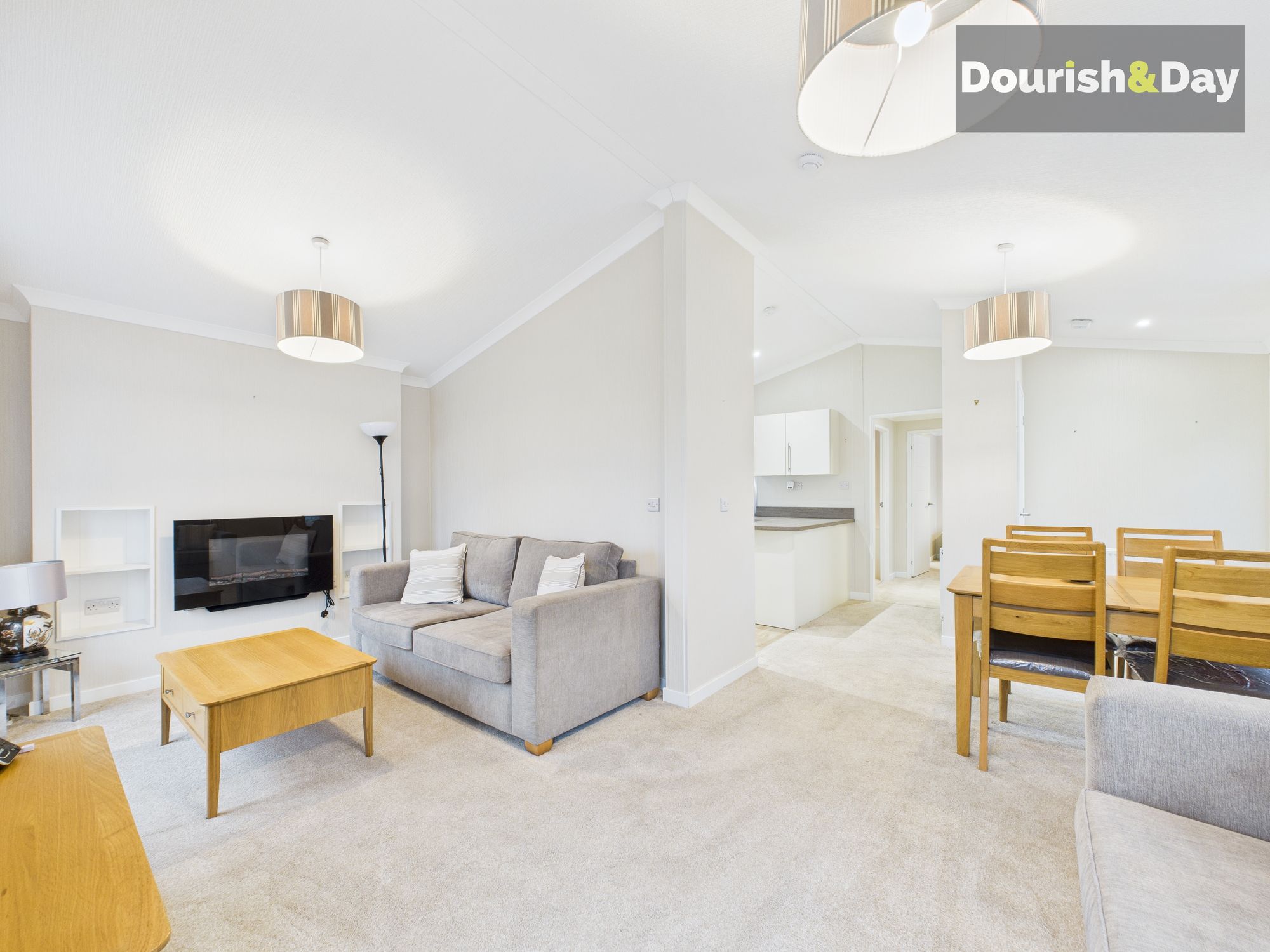 2 bed park home for sale in Lodgefield Park, Baswich, Stafford, ST17 - Property Image 2