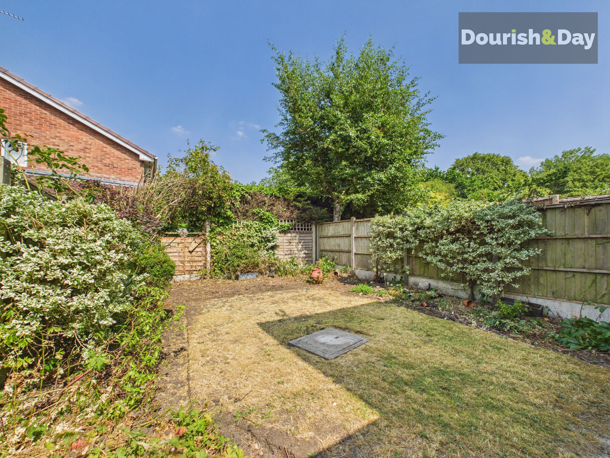 2 bed semi-detached house for sale in The Haybarn, Stafford, ST16 - Property Image 4