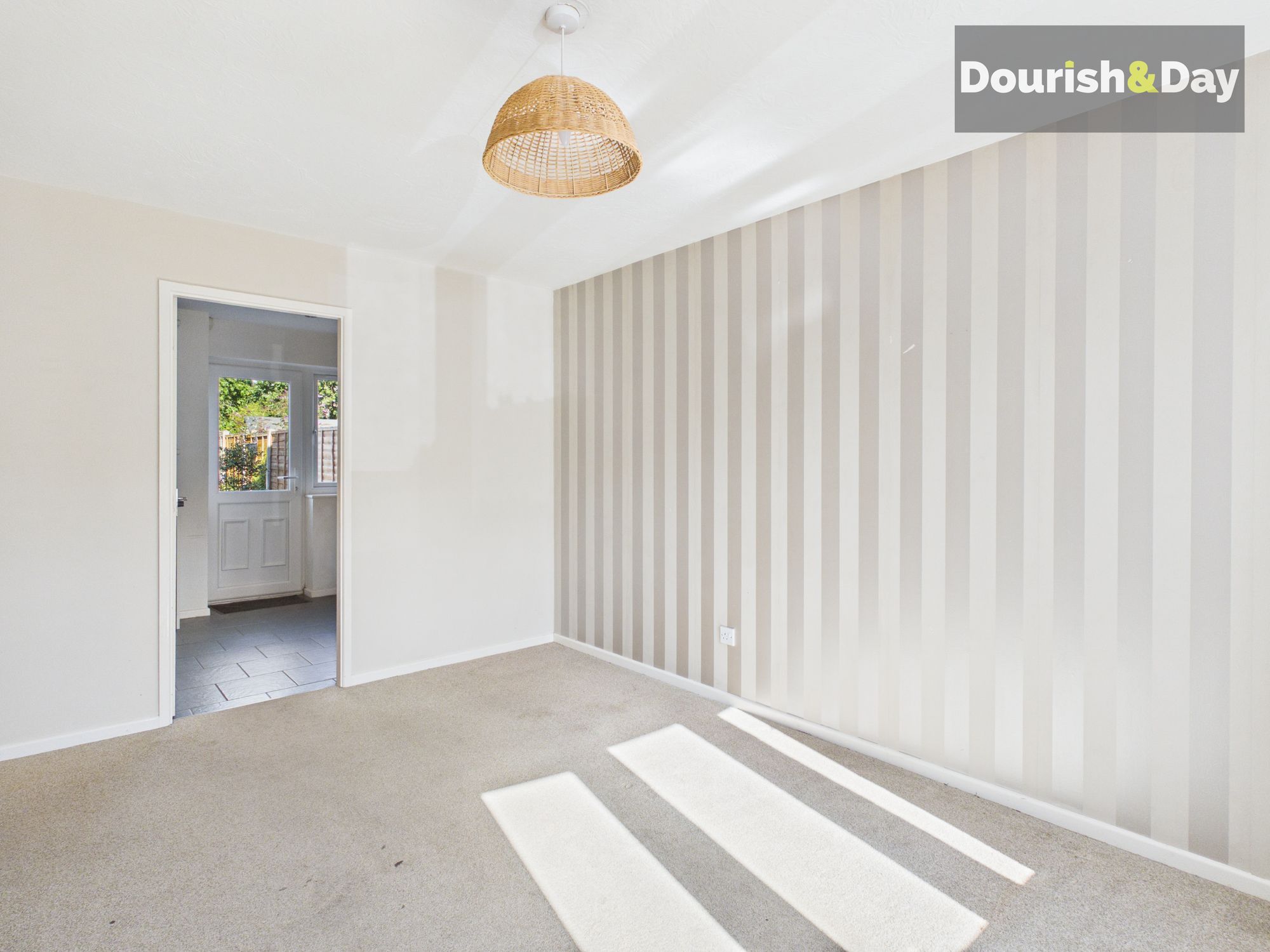 2 bed mid-terraced house to rent in Caernarvon Avenue, Stone, ST15 - Property Image 5