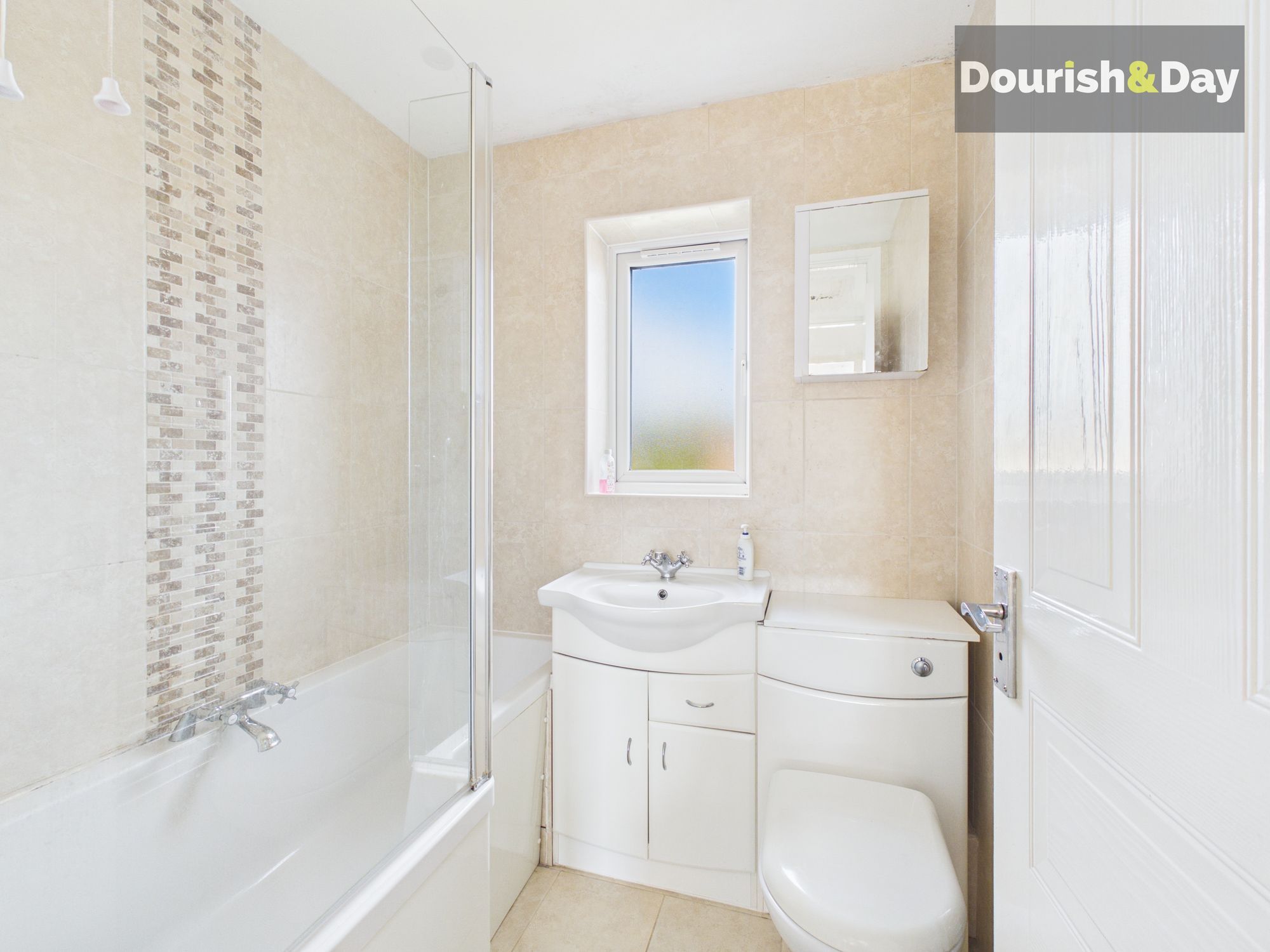 2 bed mid-terraced house to rent in Caernarvon Avenue, Stone, ST15 - Property Image 9