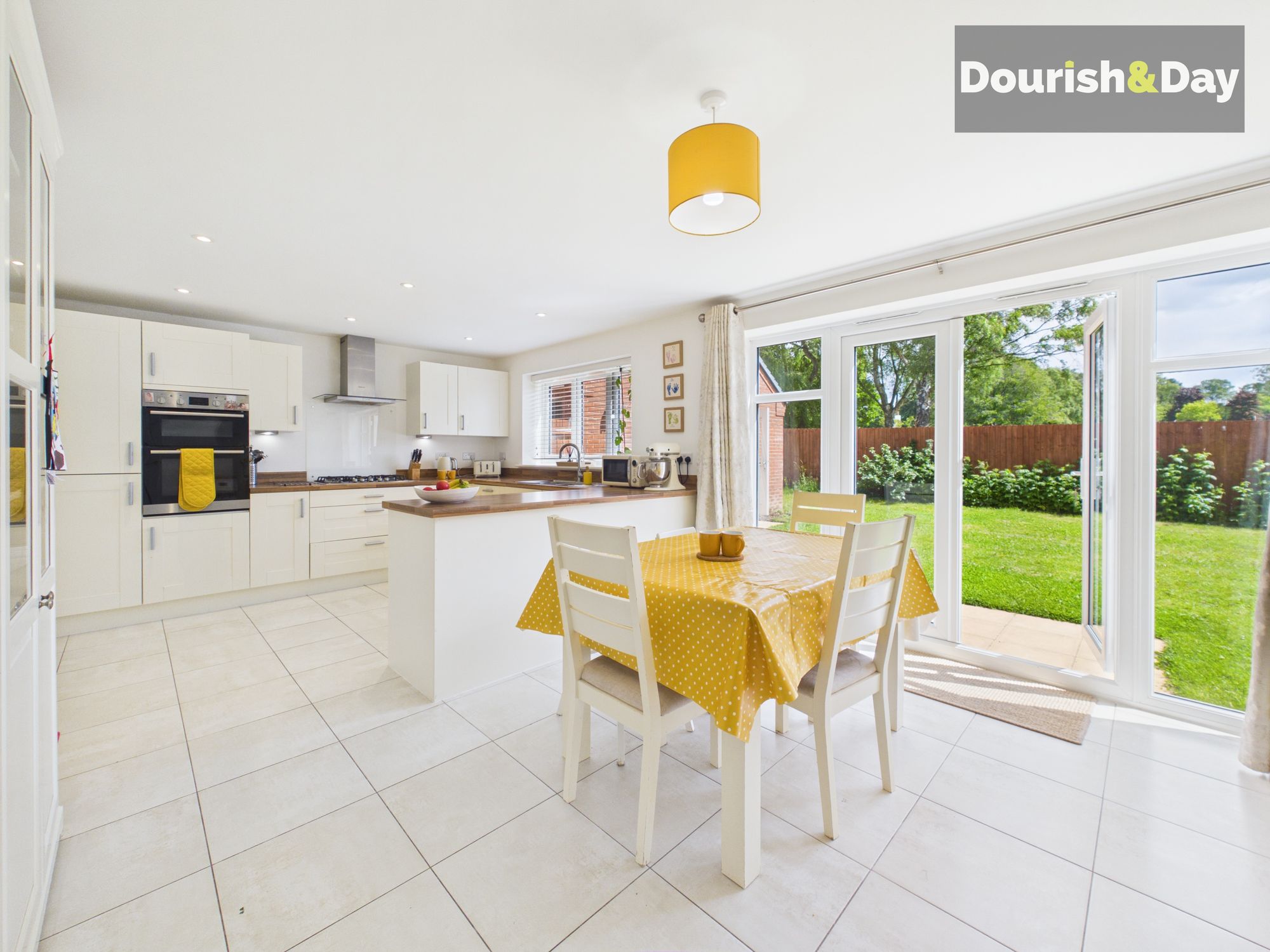 5 bed detached house for sale in Hertford Place, Stafford, ST18 - Property Image 3