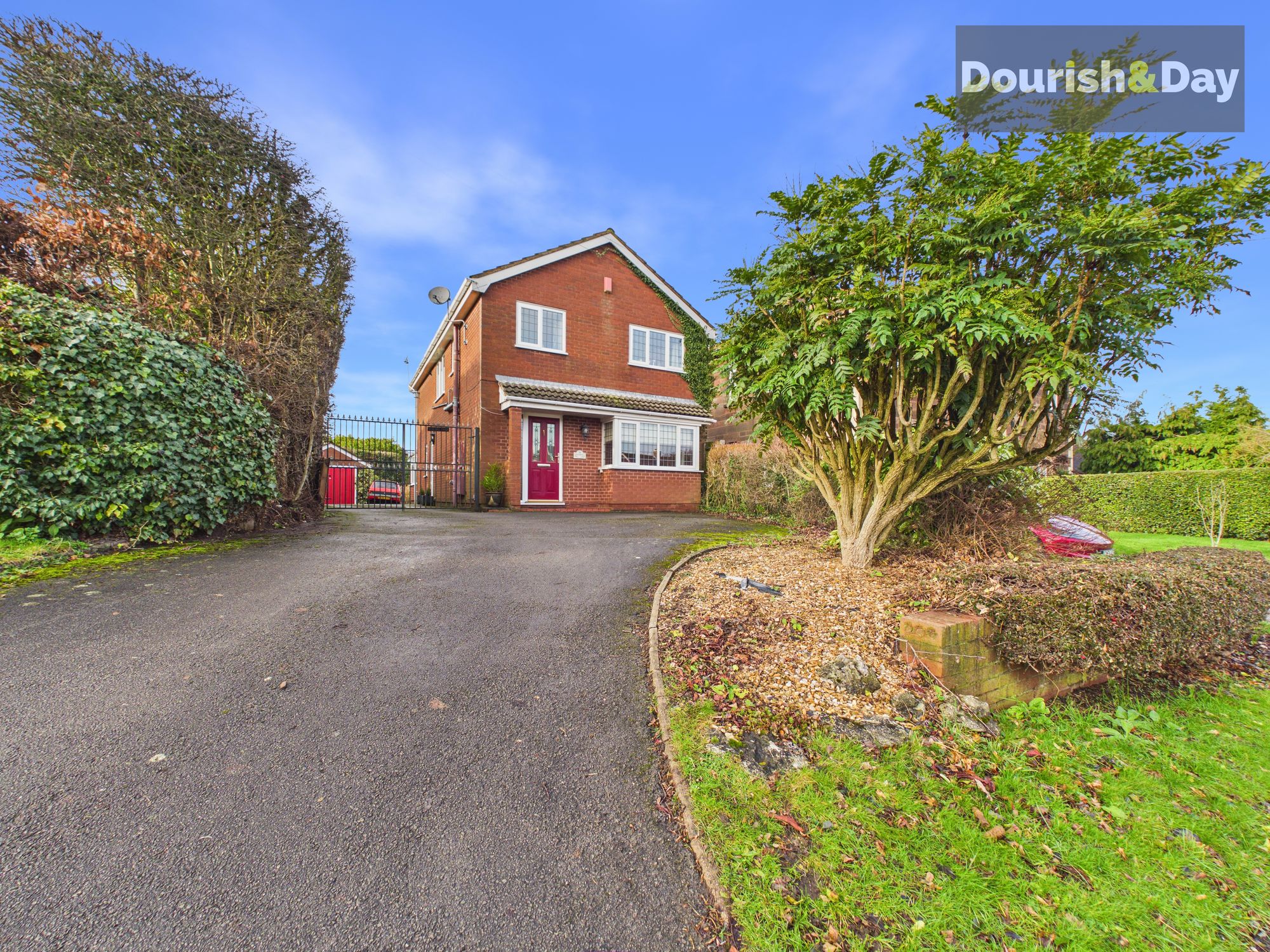 4 bed detached house for sale in Horsebrook Lane, Brewood, ST19