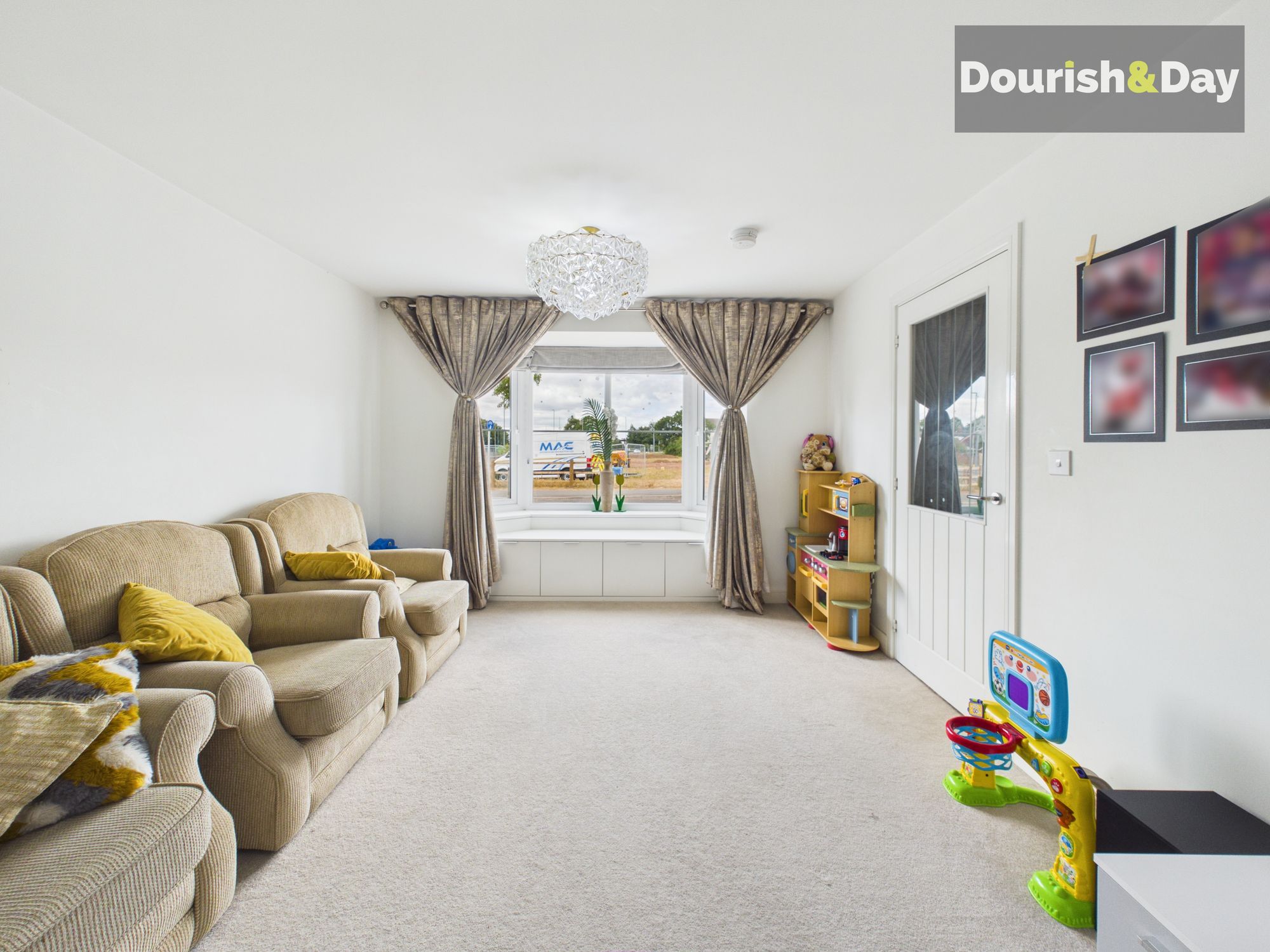 4 bed detached house for sale in Andrus Way, Stafford, ST16 - Property Image 6