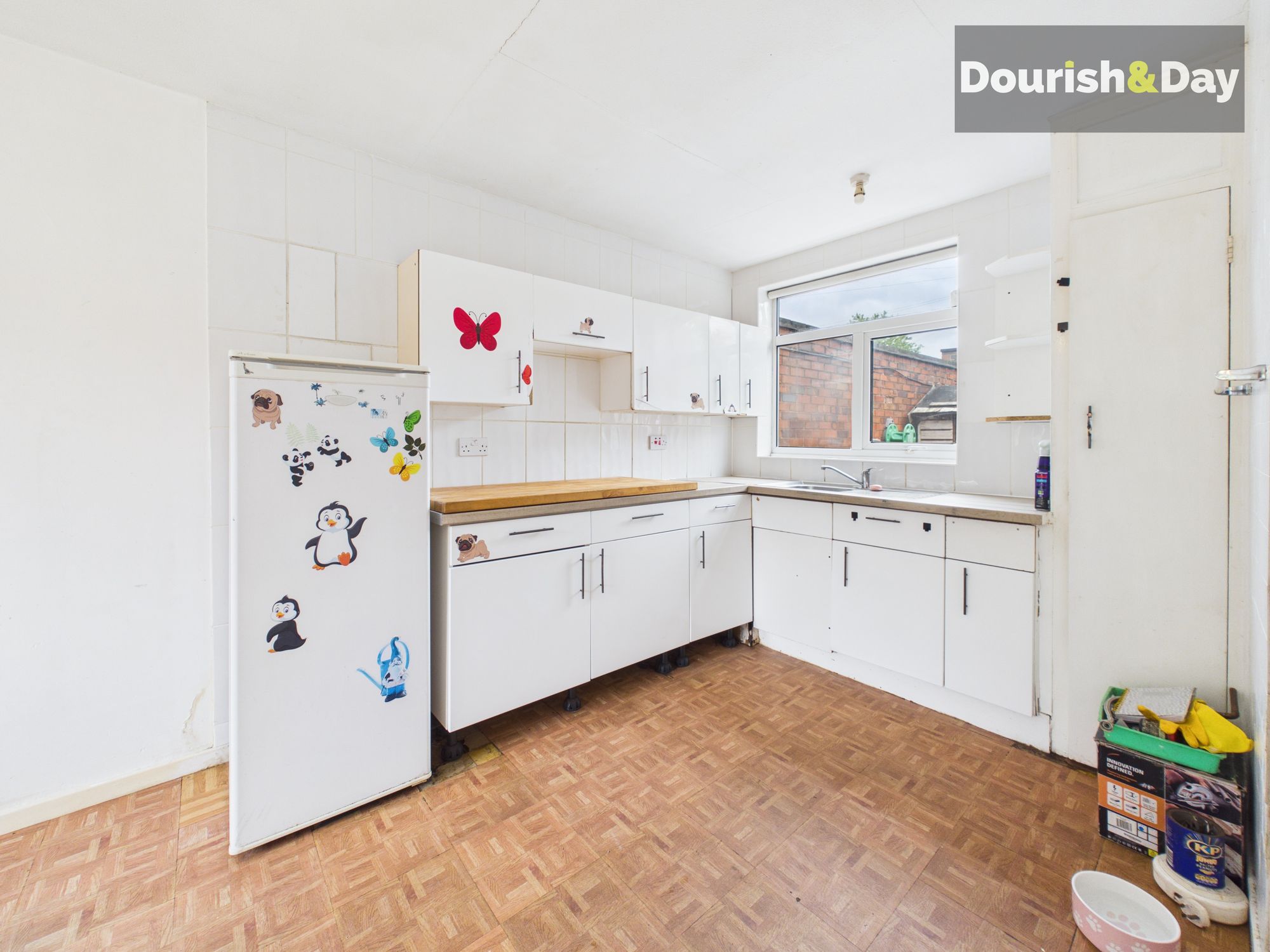 3 bed end of terrace house for sale in Maple Grove, Stafford, ST17 - Property Image 3