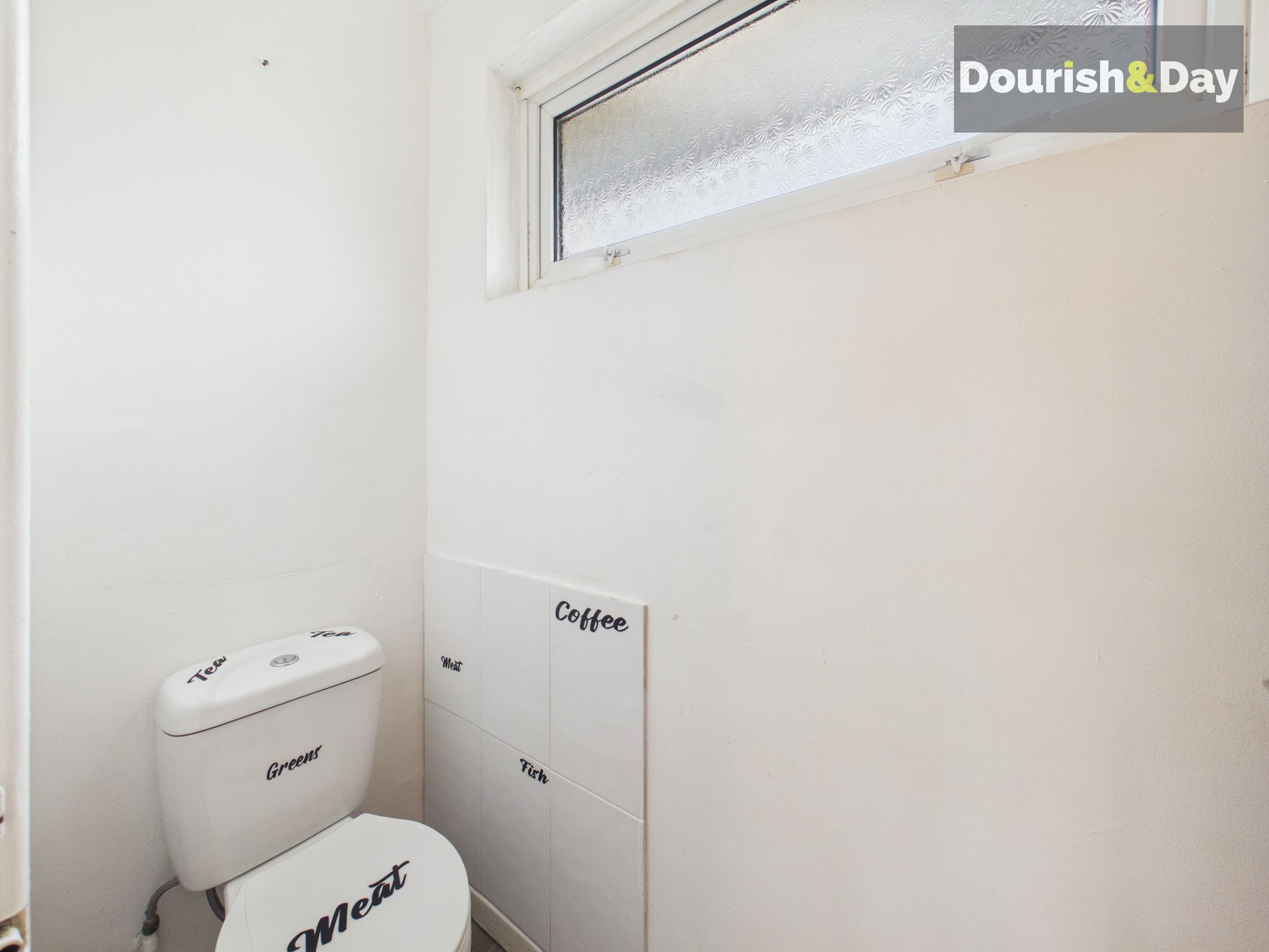 3 bed end of terrace house for sale in Maple Grove, Stafford, ST17 - Property Image 9