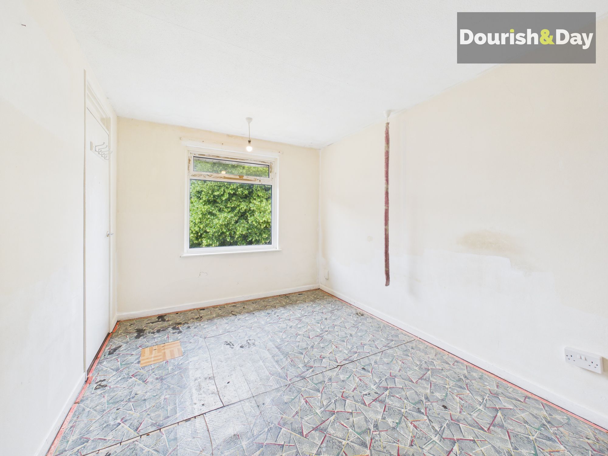 3 bed end of terrace house for sale in Maple Grove, Stafford, ST17 - Property Image 13