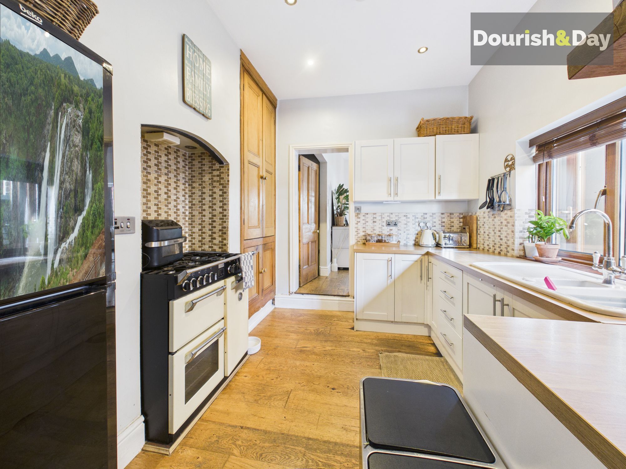 3 bed mid-terraced house for sale in Talbot Street, Whitchurch, SY13 - Property Image 2
