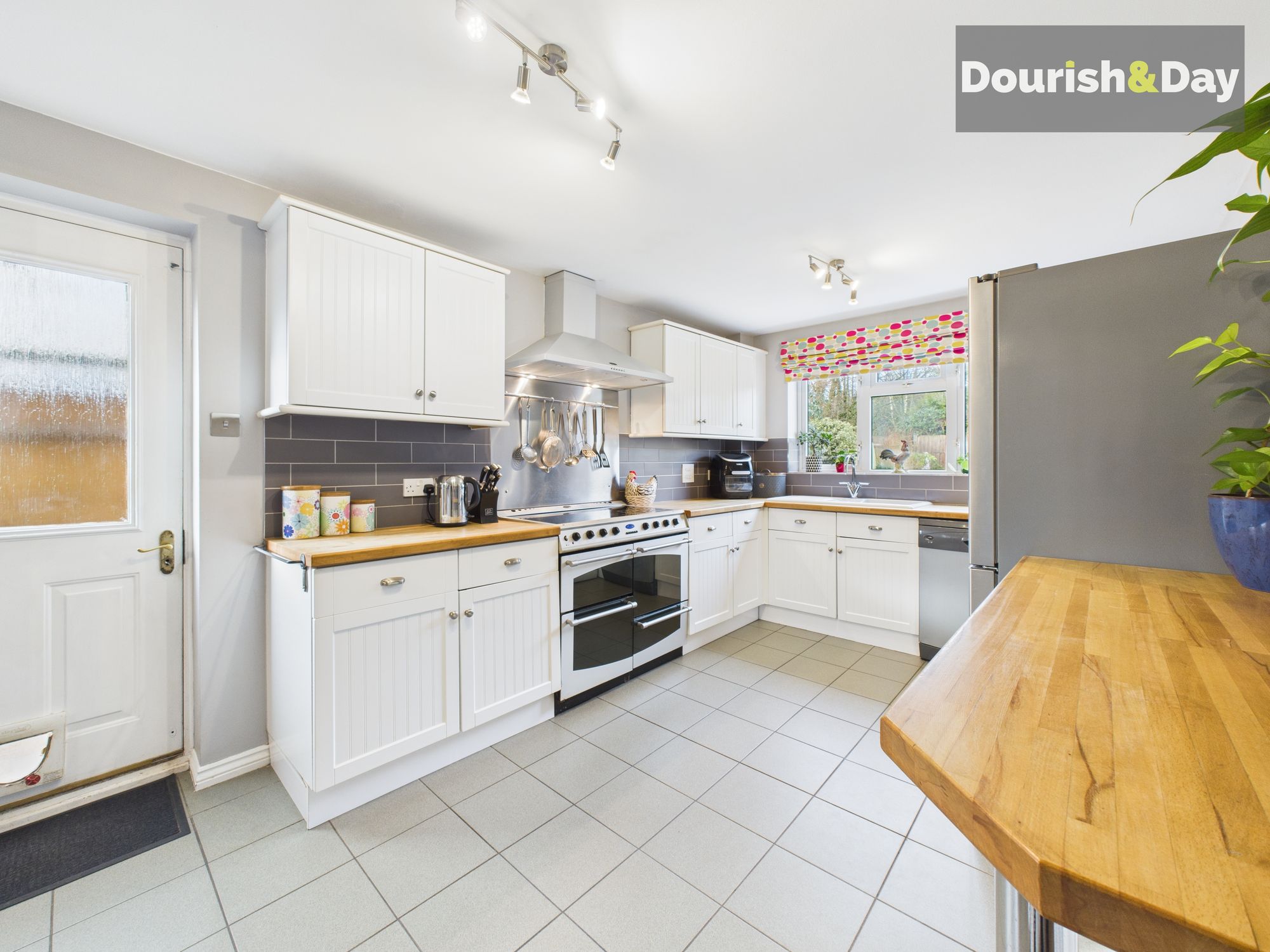 4 bed detached house for sale in Roman Way, Hinstock, TF9 - Property Image 9