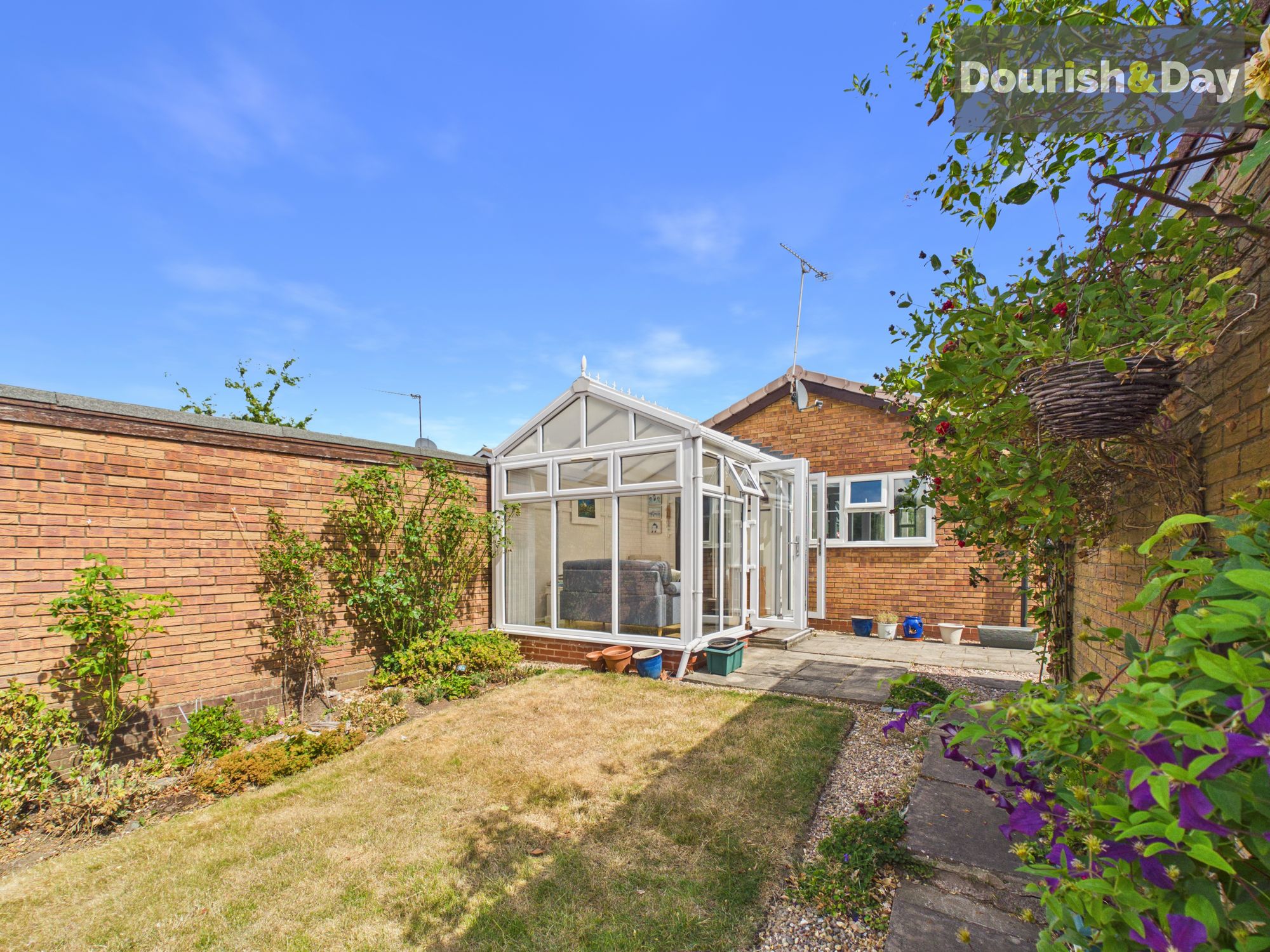 2 bed detached bungalow for sale in Delamere Lane, Stafford, ST17 - Property Image 17